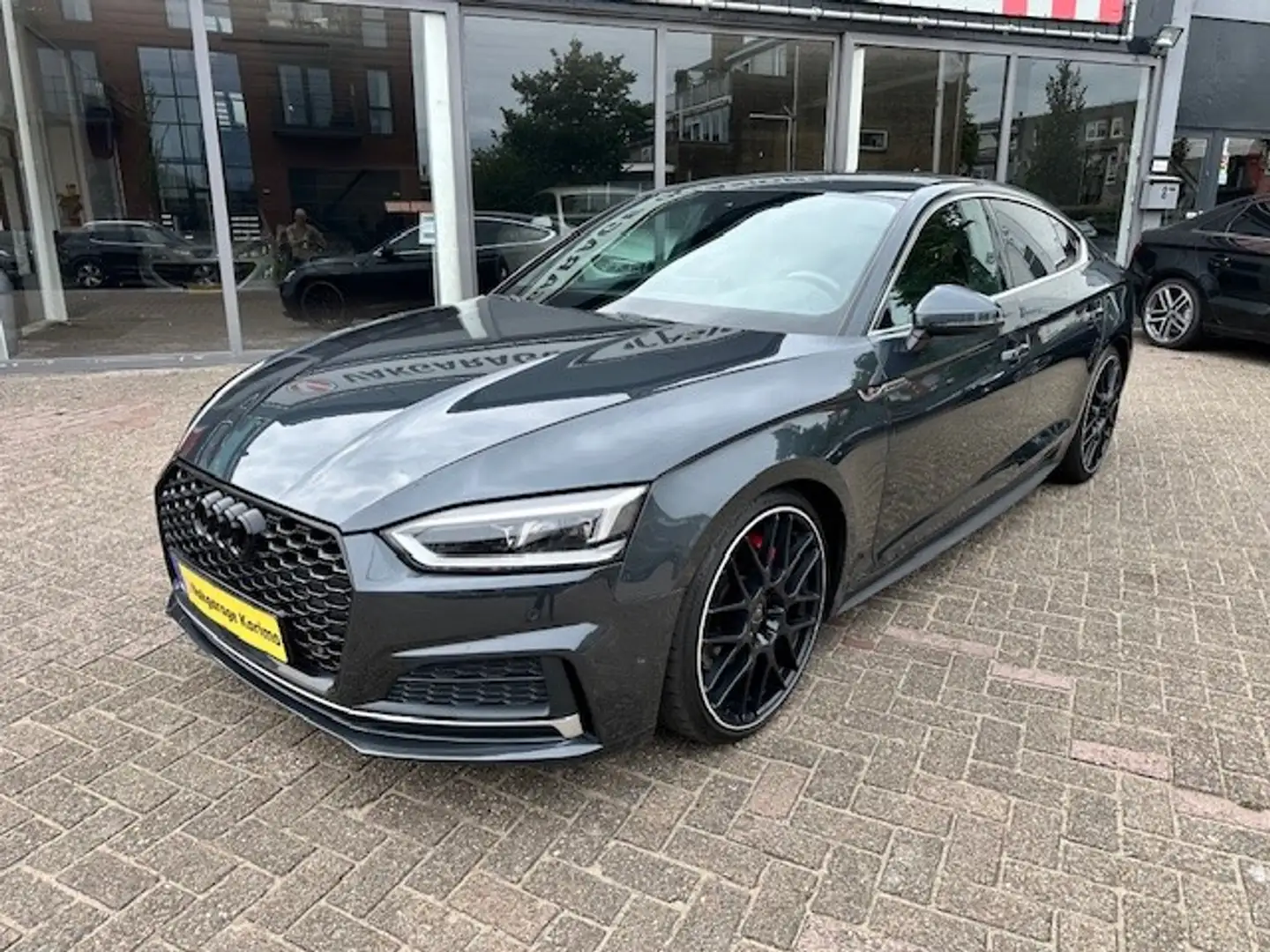 Audi A5 Sportback Automaat vol optie 2.0 TFSI Sport Pro Li Grijs - 2