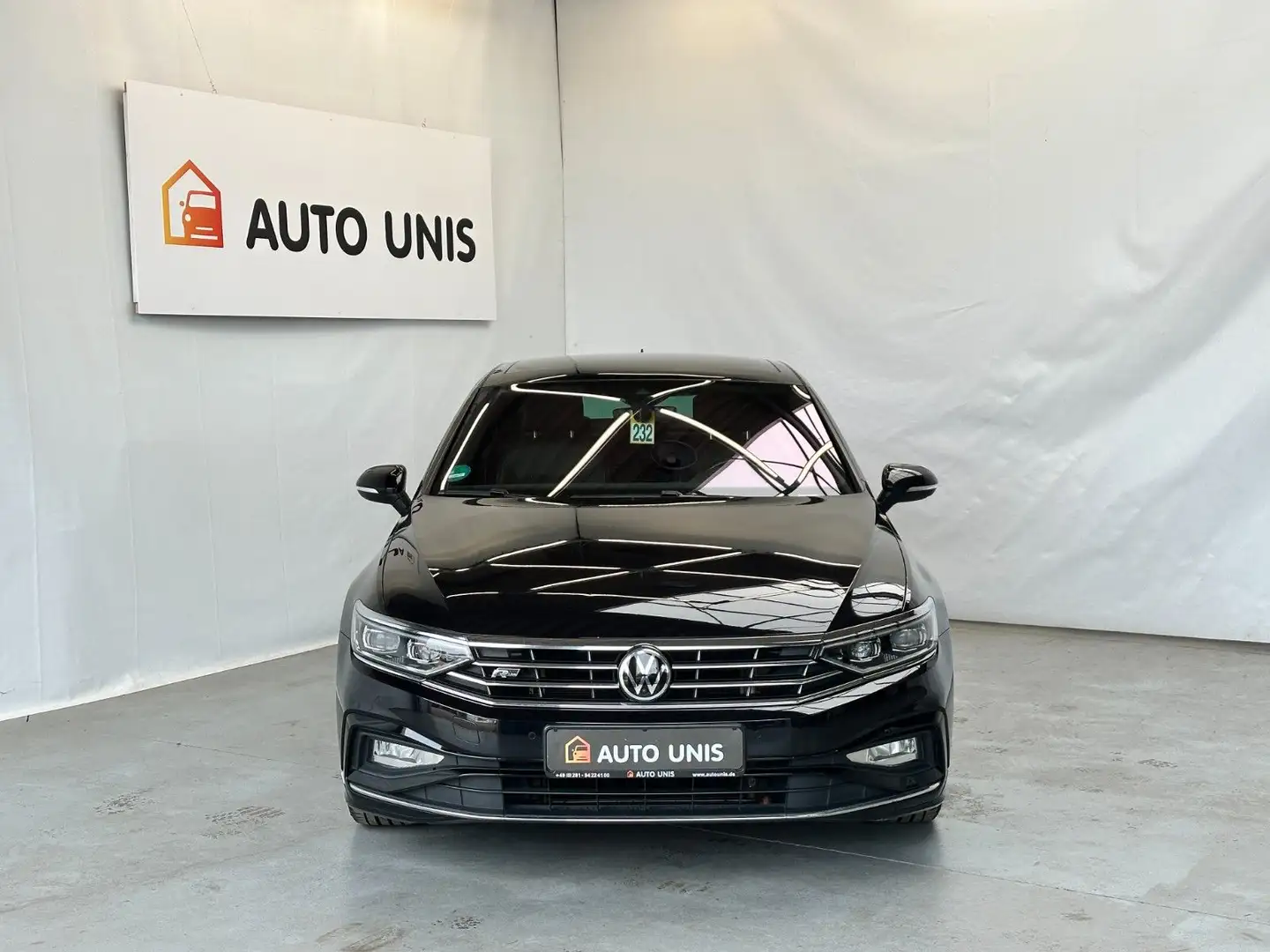 Volkswagen Passat R-line*Head-up*Led*Kamera 360*1.Hand Schwarz - 2