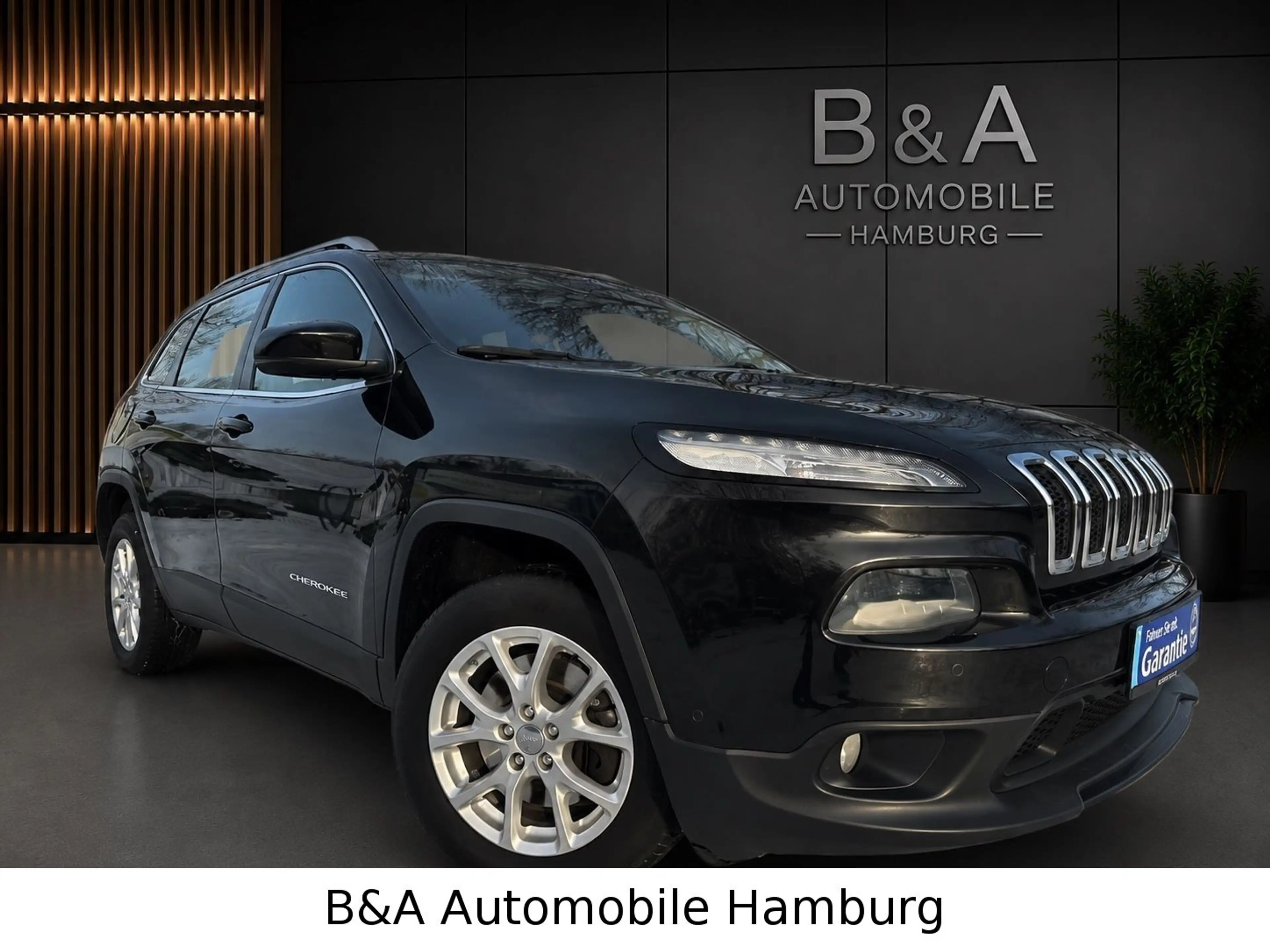 Jeep Cherokee Longitude 4WD 1 Hand+Tüv/Au Neu