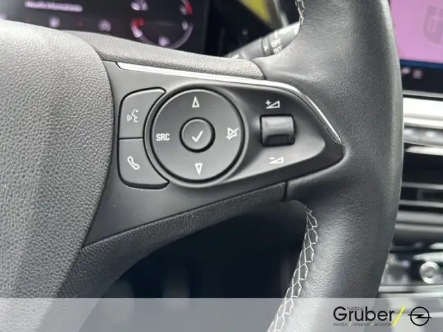 Opel Grandland view 14
