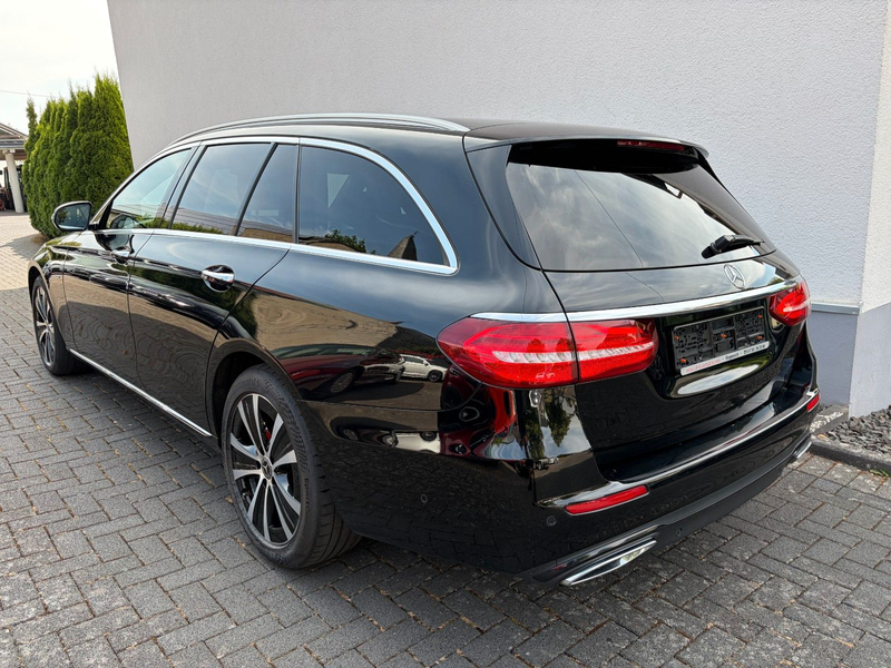 Mercedes-Benz E 220 T*Avantgarde*9G*4Matic*360°*AHK*Distronic* — photo 2