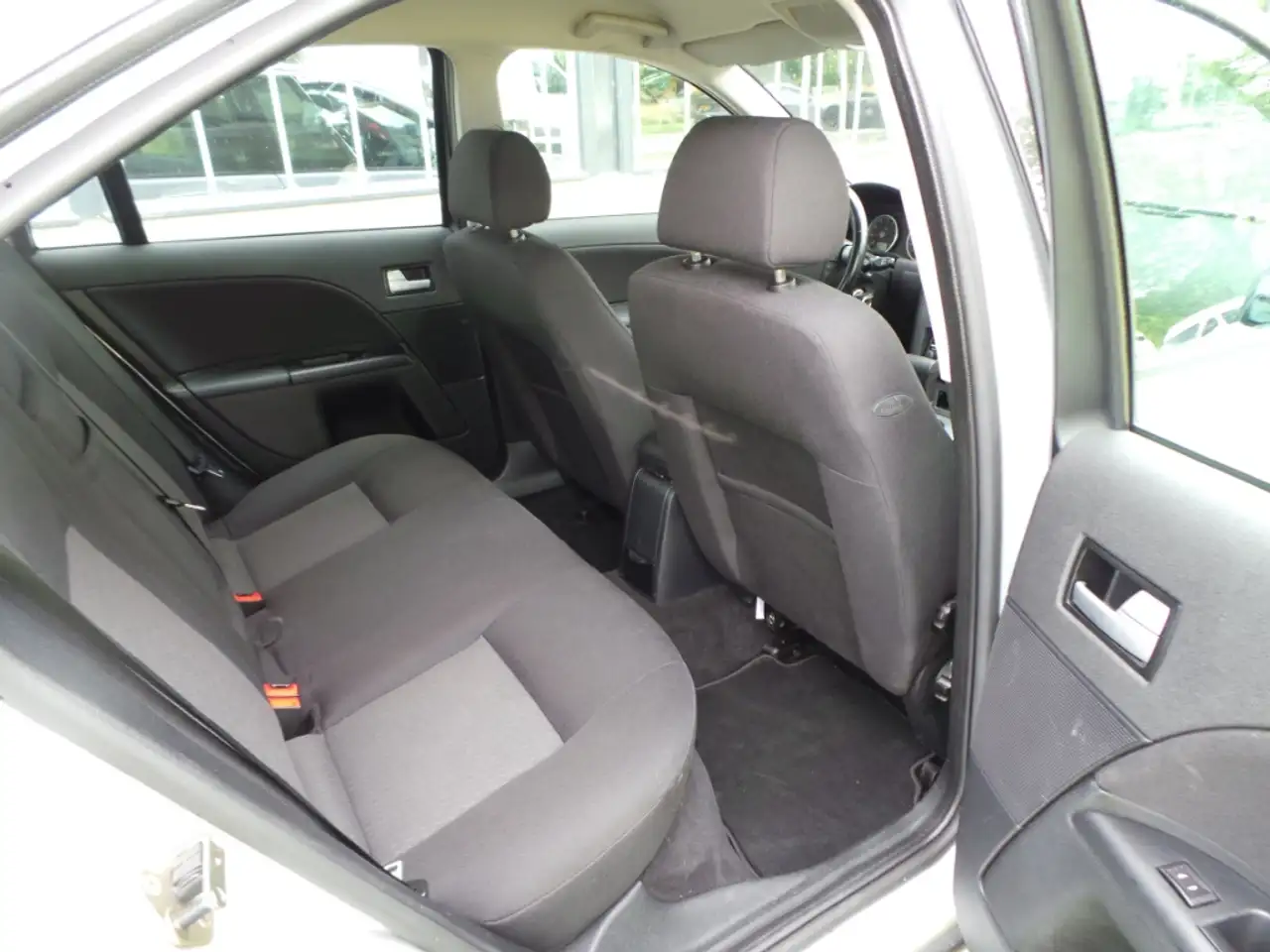 Ford Mondeo 2.0-16V Trend ( INRUIL MOGELIJK ), foto 12