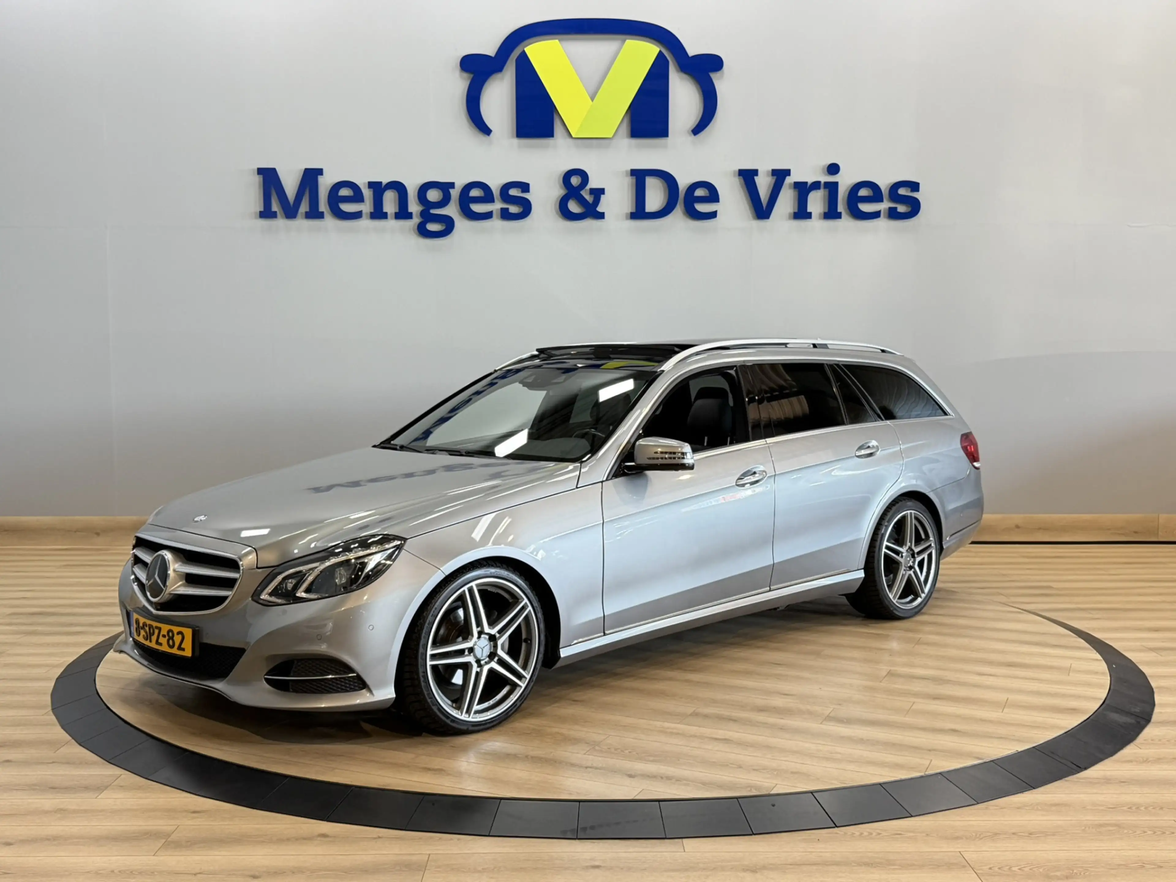 Mercedes-Benz E 200 Estate Prestige Avantgarde Airco ECC | Panorama | — photo 7