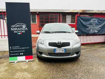 Yaris II 2005 5p 1.0 Sol
