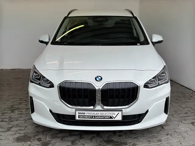 BMW 220 iA Active Tourer AHK.Keyl.LED.SHZ.ParkAss.RDA