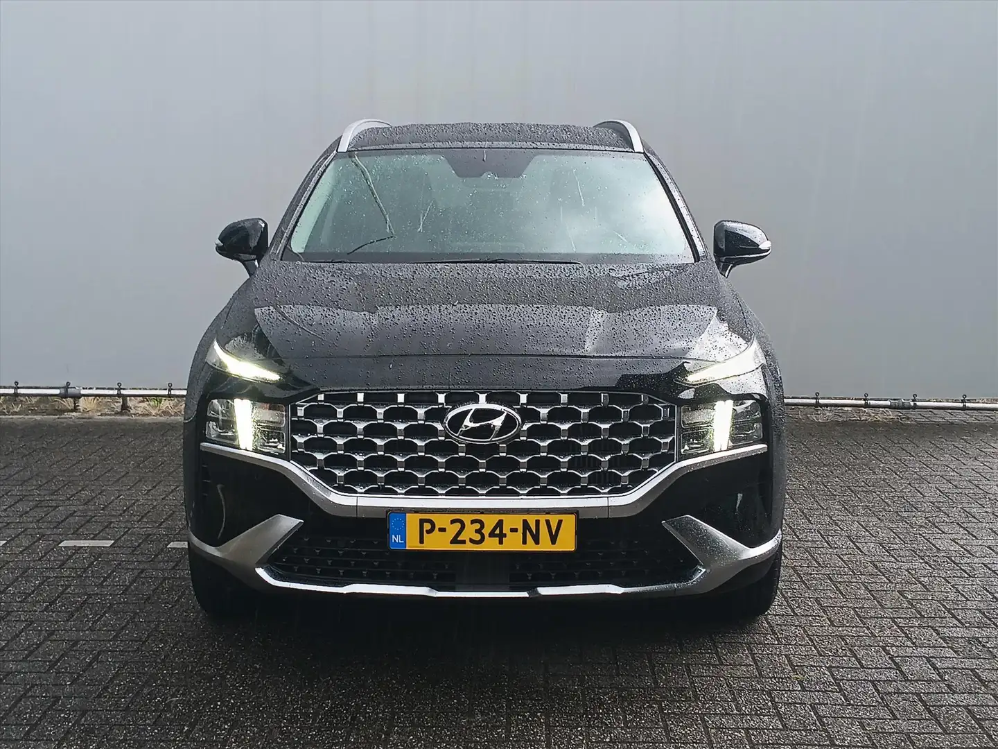 Hyundai SANTA FE 1.6 HEV 230pk Aut. (7p) Comfort Smart | Navi | Cru Zwart - 2