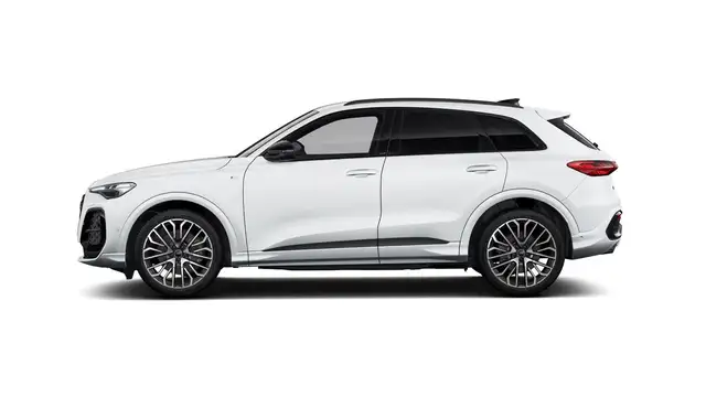 Audi Q5 view 2