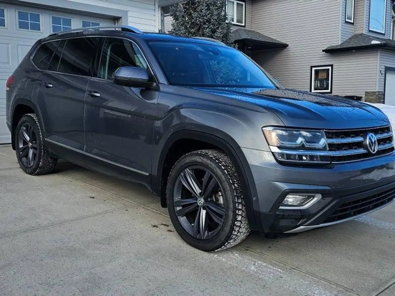 Volkswagen Atlas снимка Volkswagen Atlas