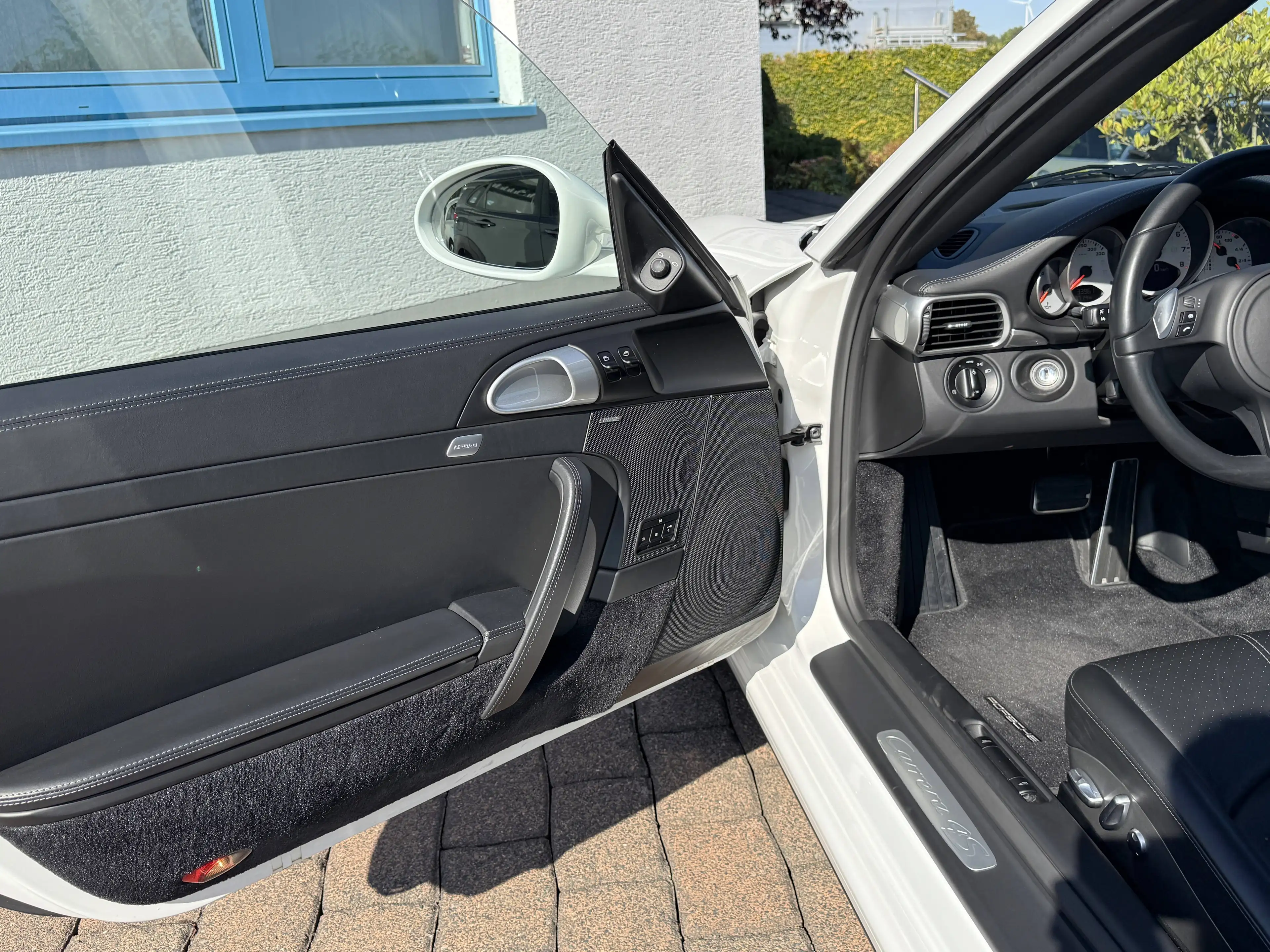 Porsche 997 Carrera 4S Coupe PDK Sportabgasanlage BOSE Sound — photo 14