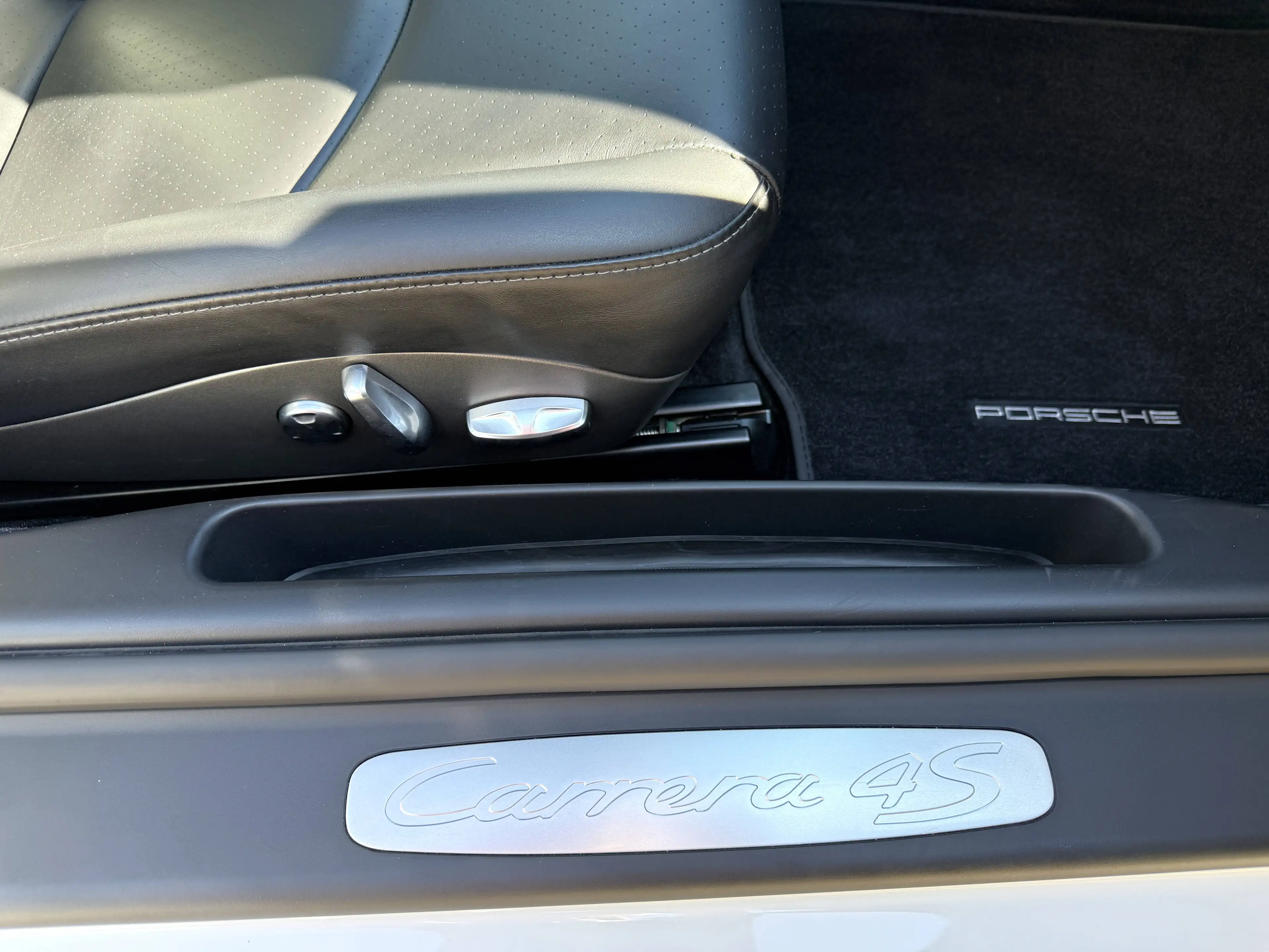 Porsche 997 Carrera 4S Coupe PDK Sportabgasanlage BOSE Sound — photo 7
