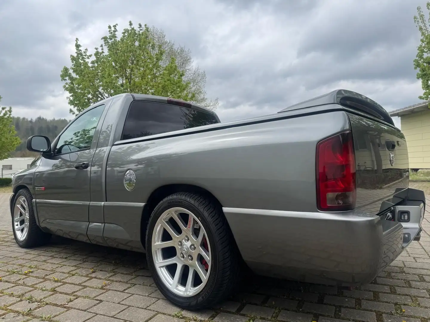 Dodge RAM **VIPER/SRT.10**Single CAB RAM*V.10*8.3*560.PS* Grijs - 2