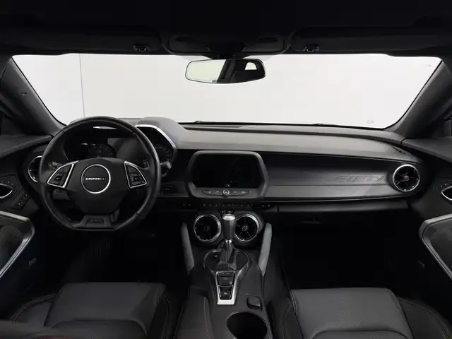 Chevrolet Camaro view 11