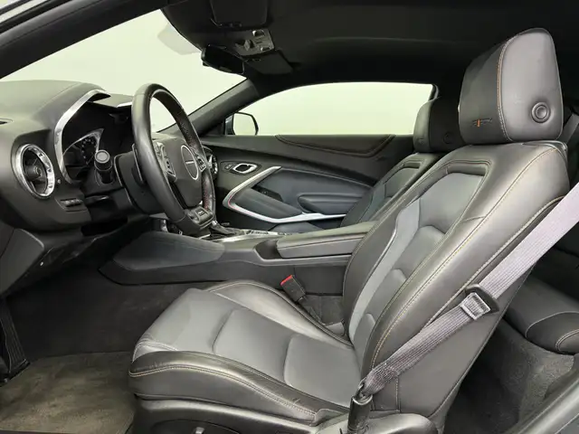 Chevrolet Camaro view 8