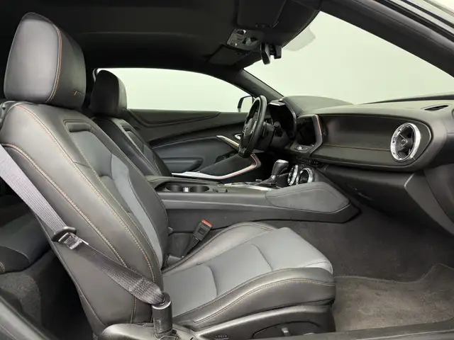 Chevrolet Camaro view 14