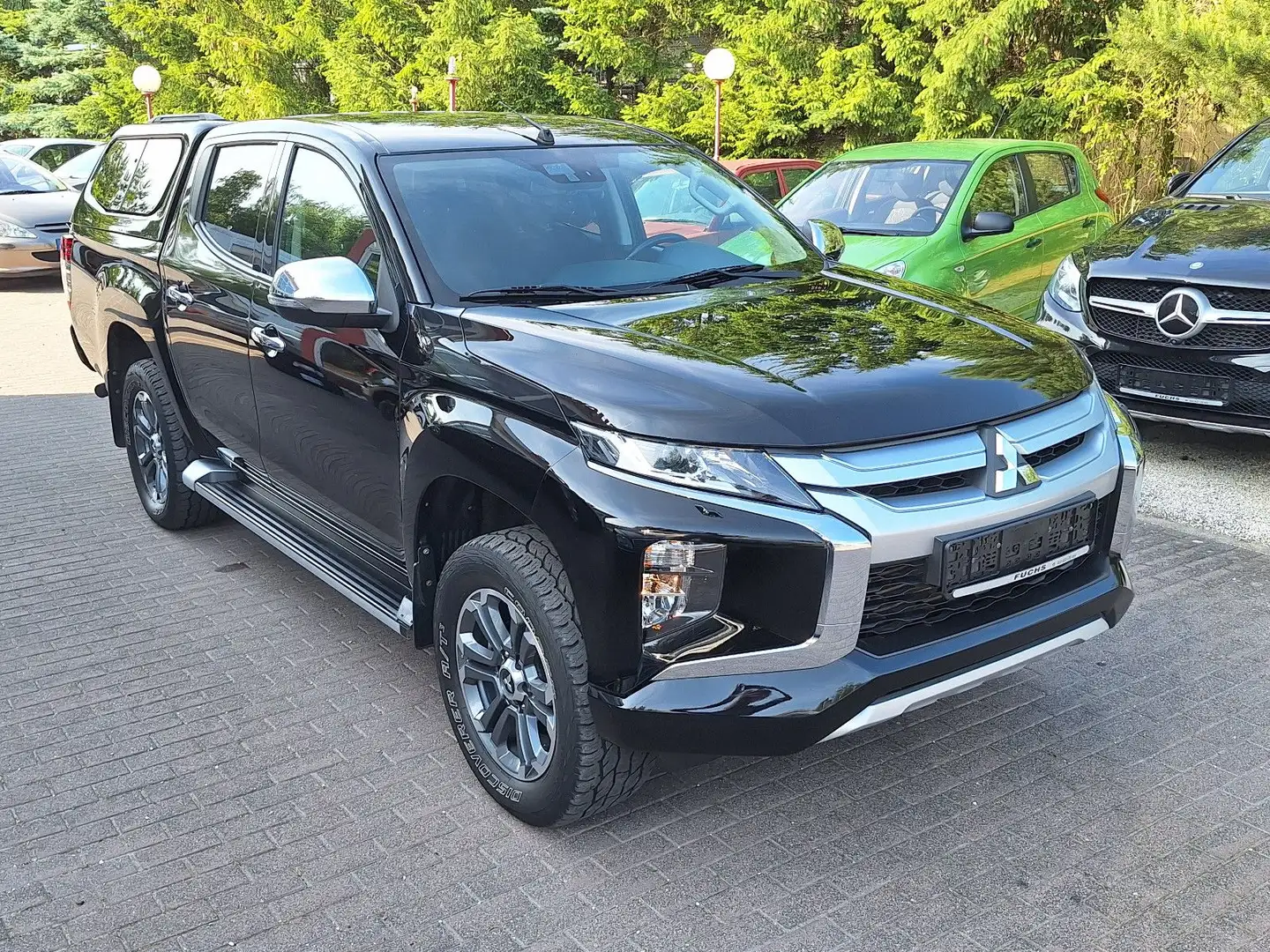 Mitsubishi L200 Plus Doppelkabine 4WD 2.Hd Automatik Kamera Schwarz - 1