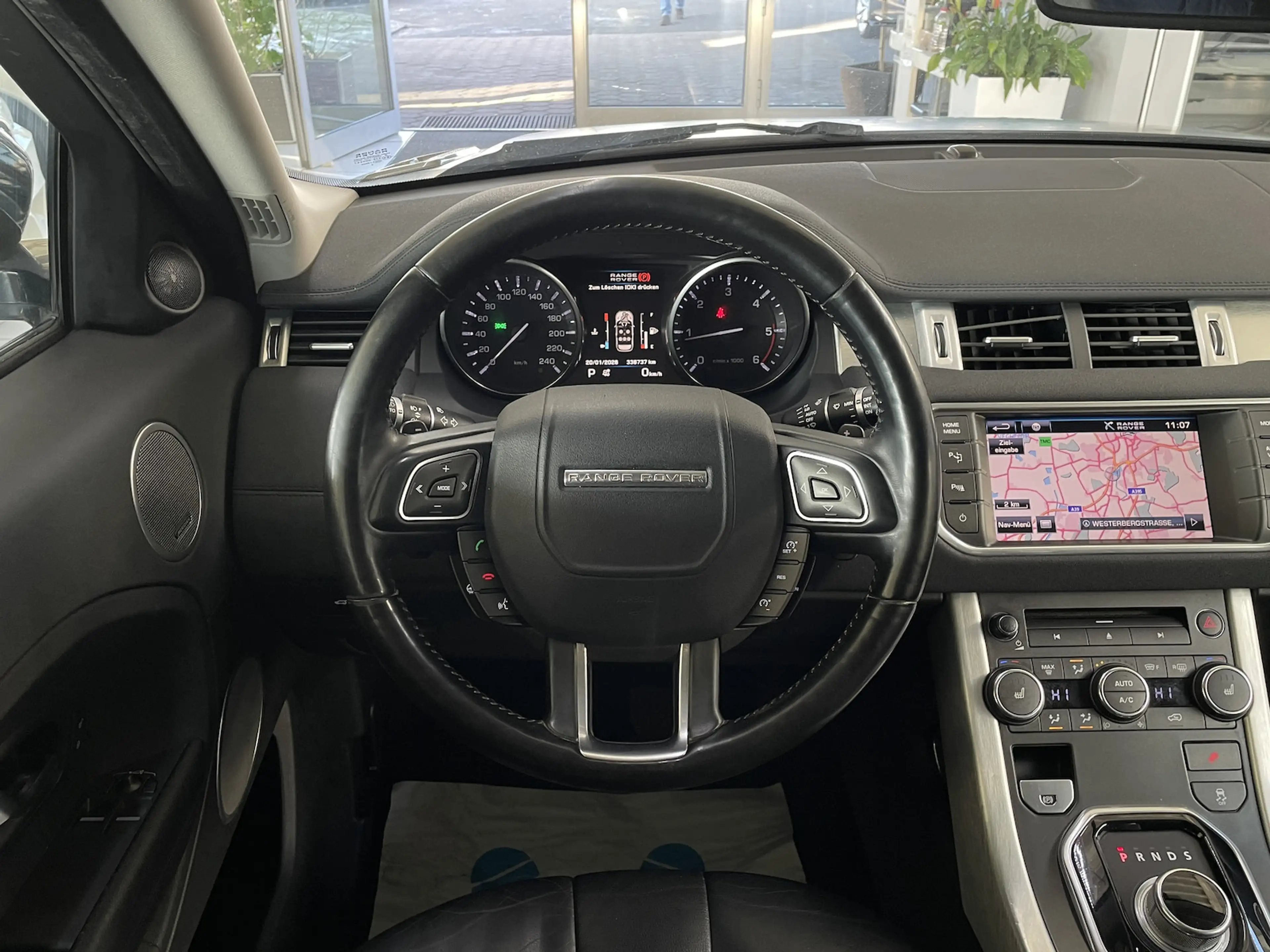 Land Rover Range Rover Evoque Pure Leder Navi Pano Kamera — photo 15
