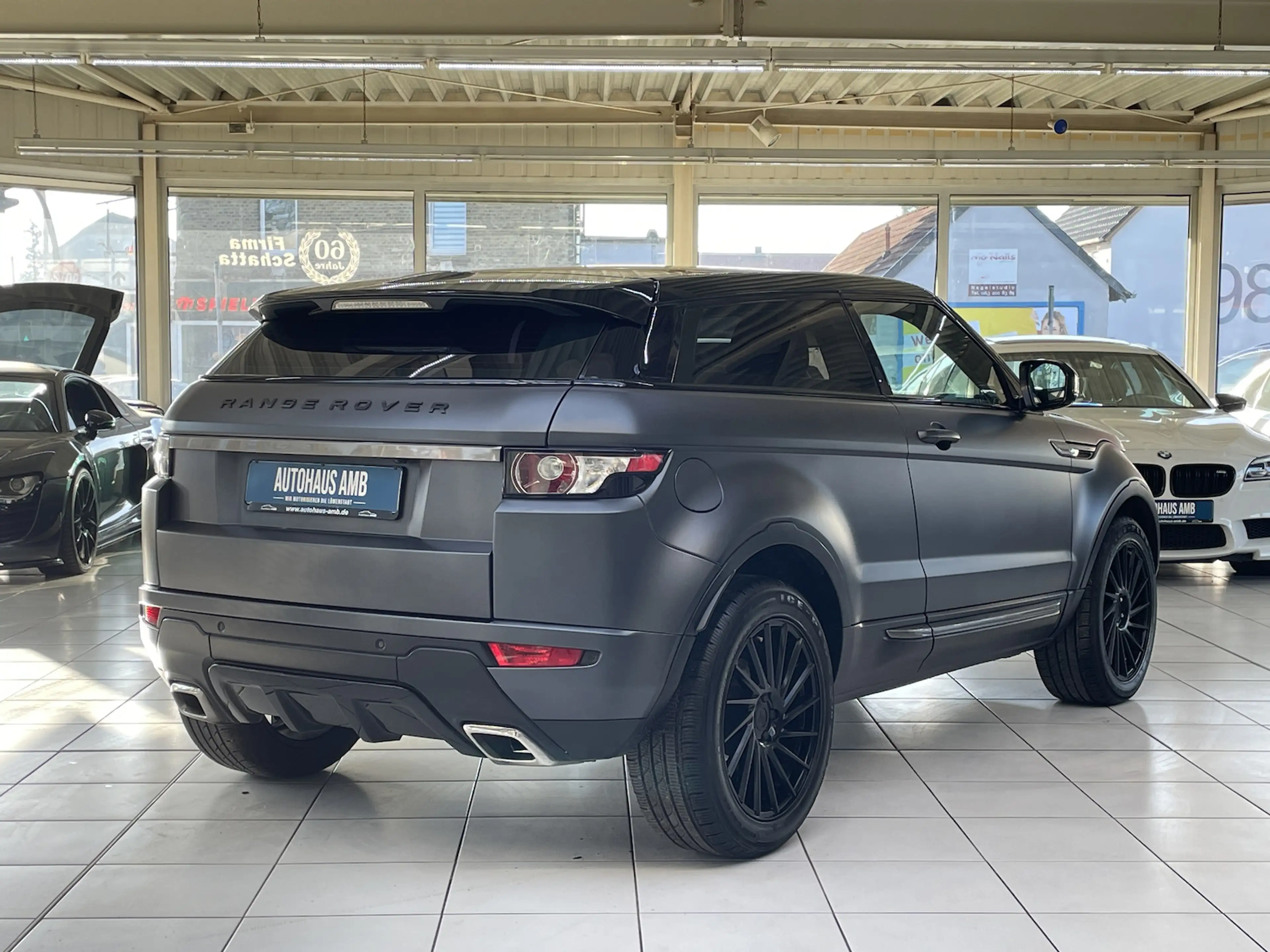 Land Rover Range Rover Evoque Pure Leder Navi Pano Kamera — photo 2