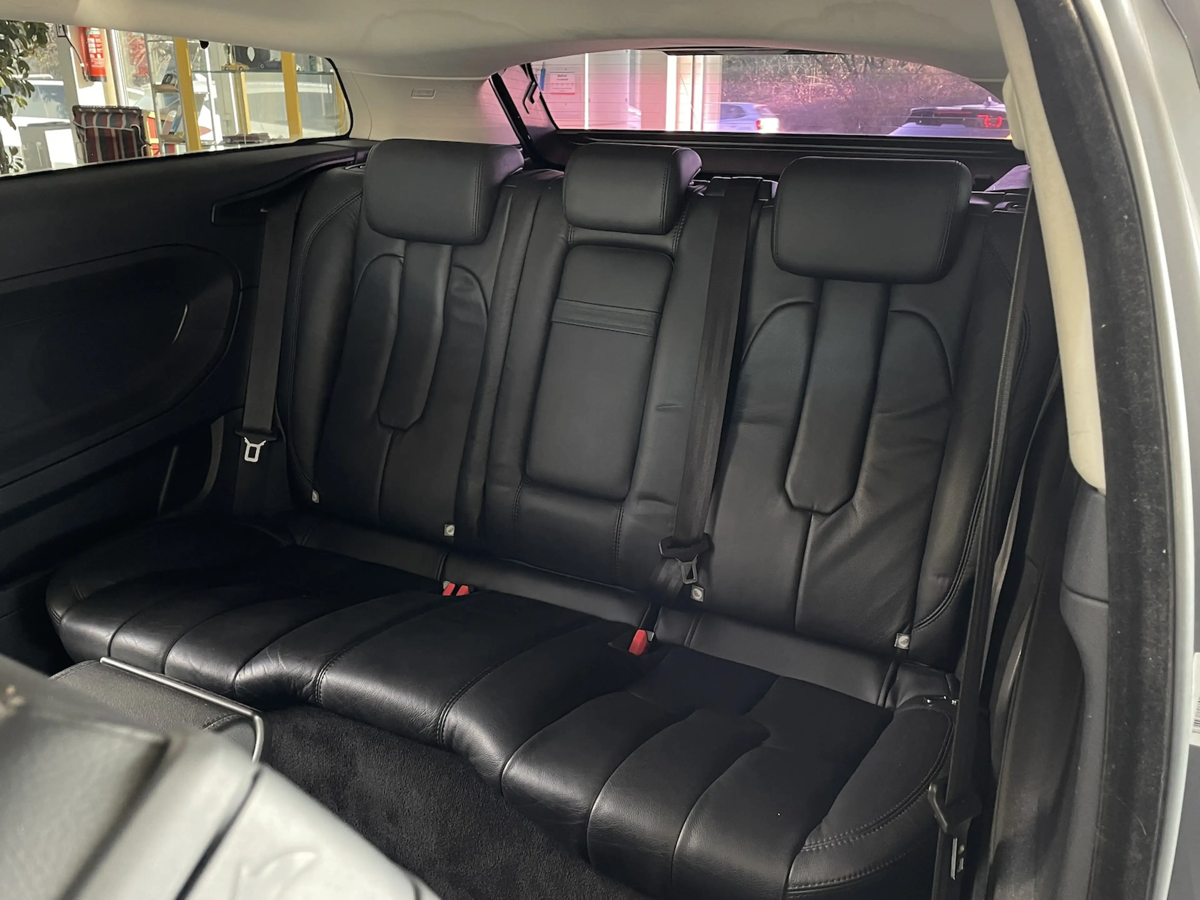 Land Rover Range Rover Evoque Pure Leder Navi Pano Kamera — photo 13