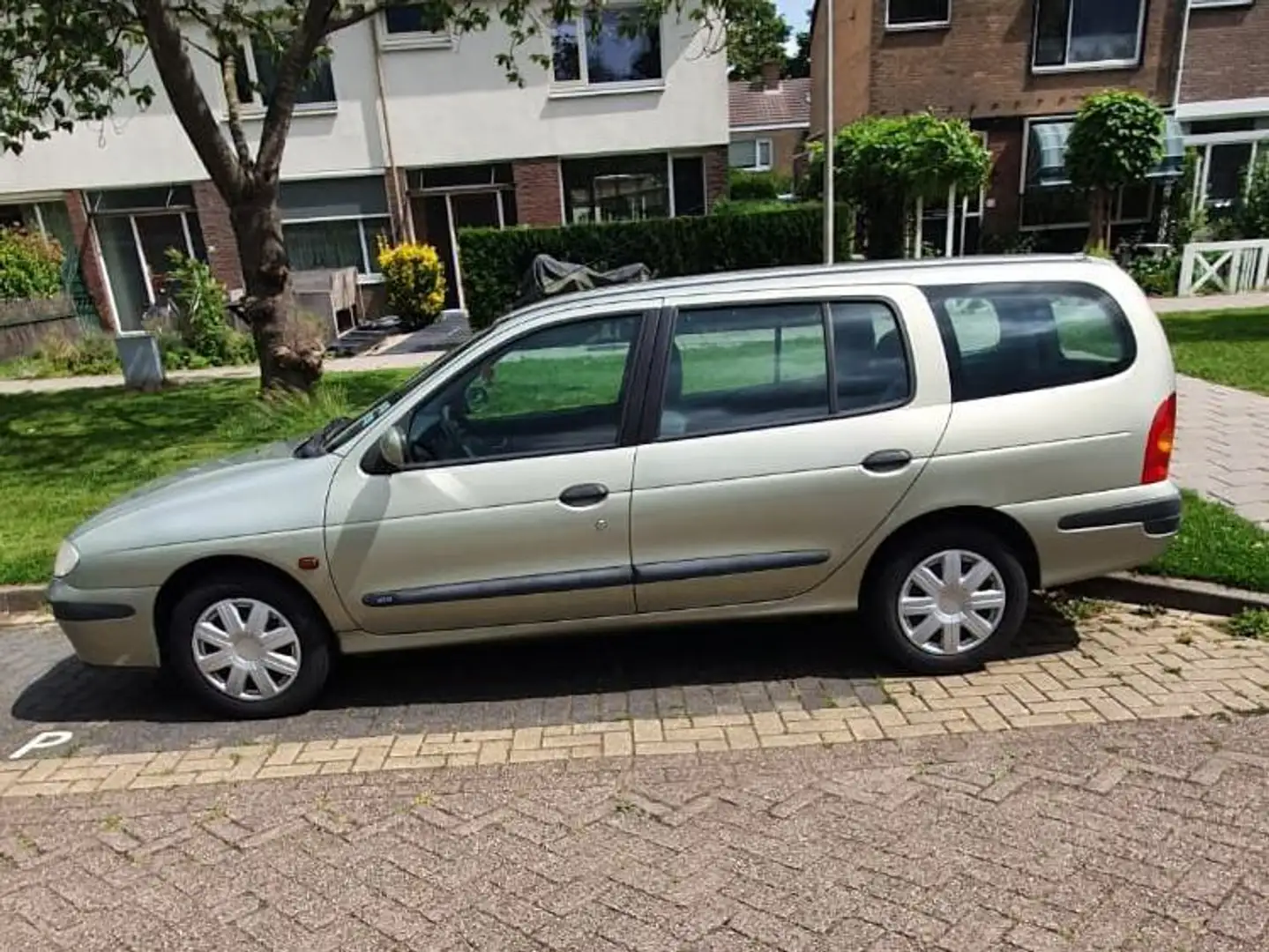 Renault Megane Megane 1.4-16V Expression Groen - 1