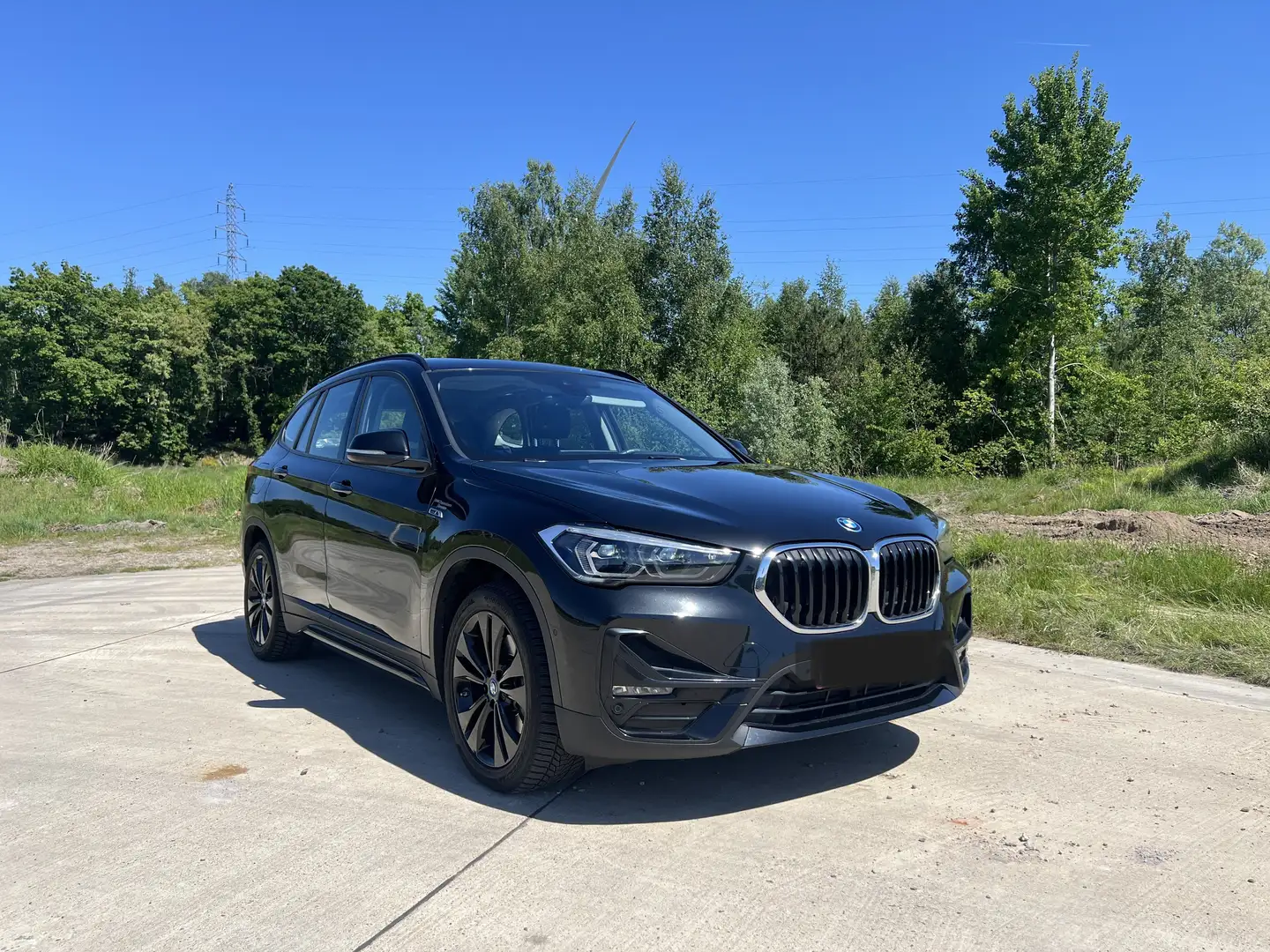 BMW X1 X1 xDrive25e xLine Noir - 1