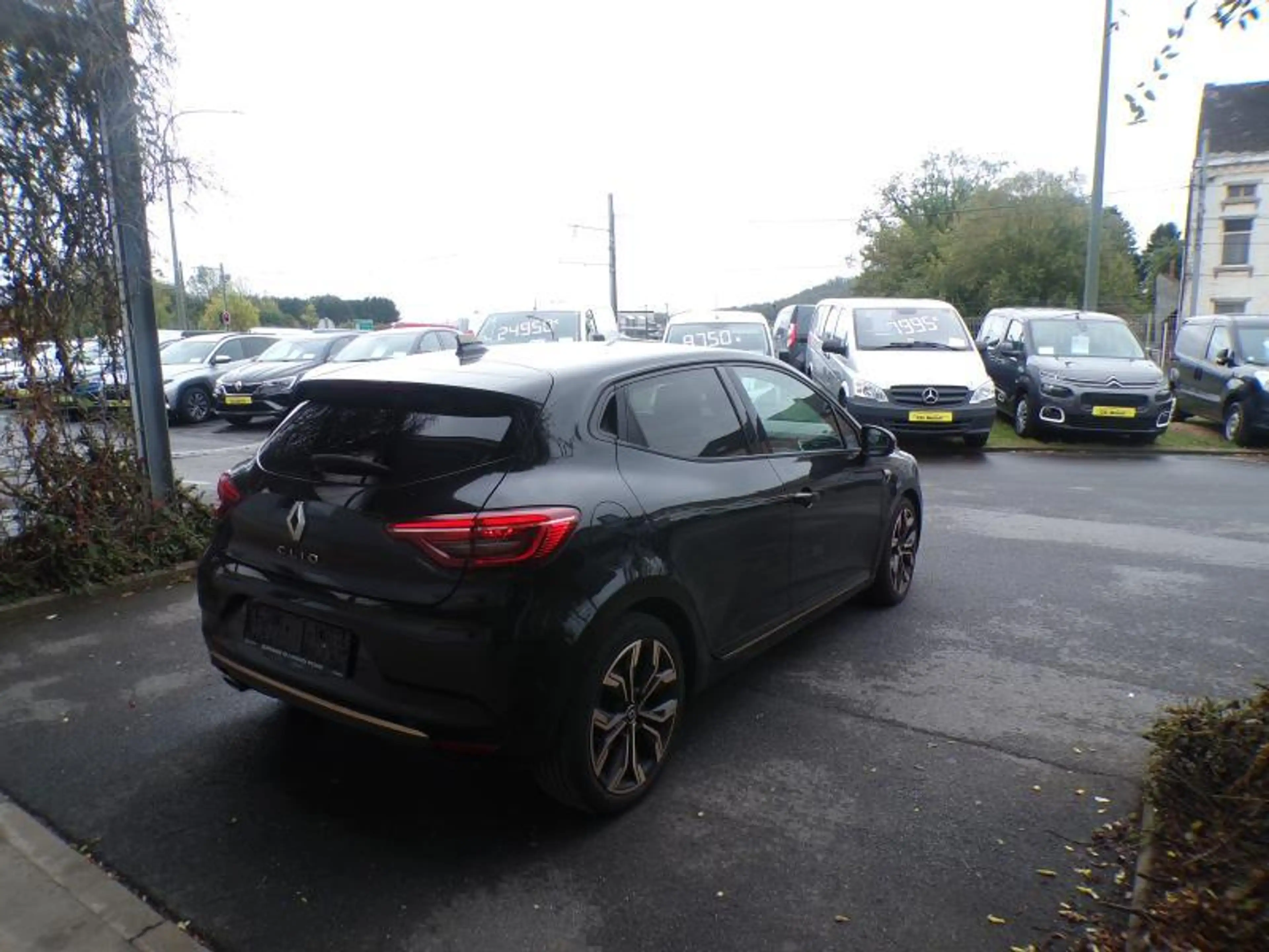 Renault Clio 1.0 Tce 91cv noir 02/22 26891km Airco GPS Camera — photo 4