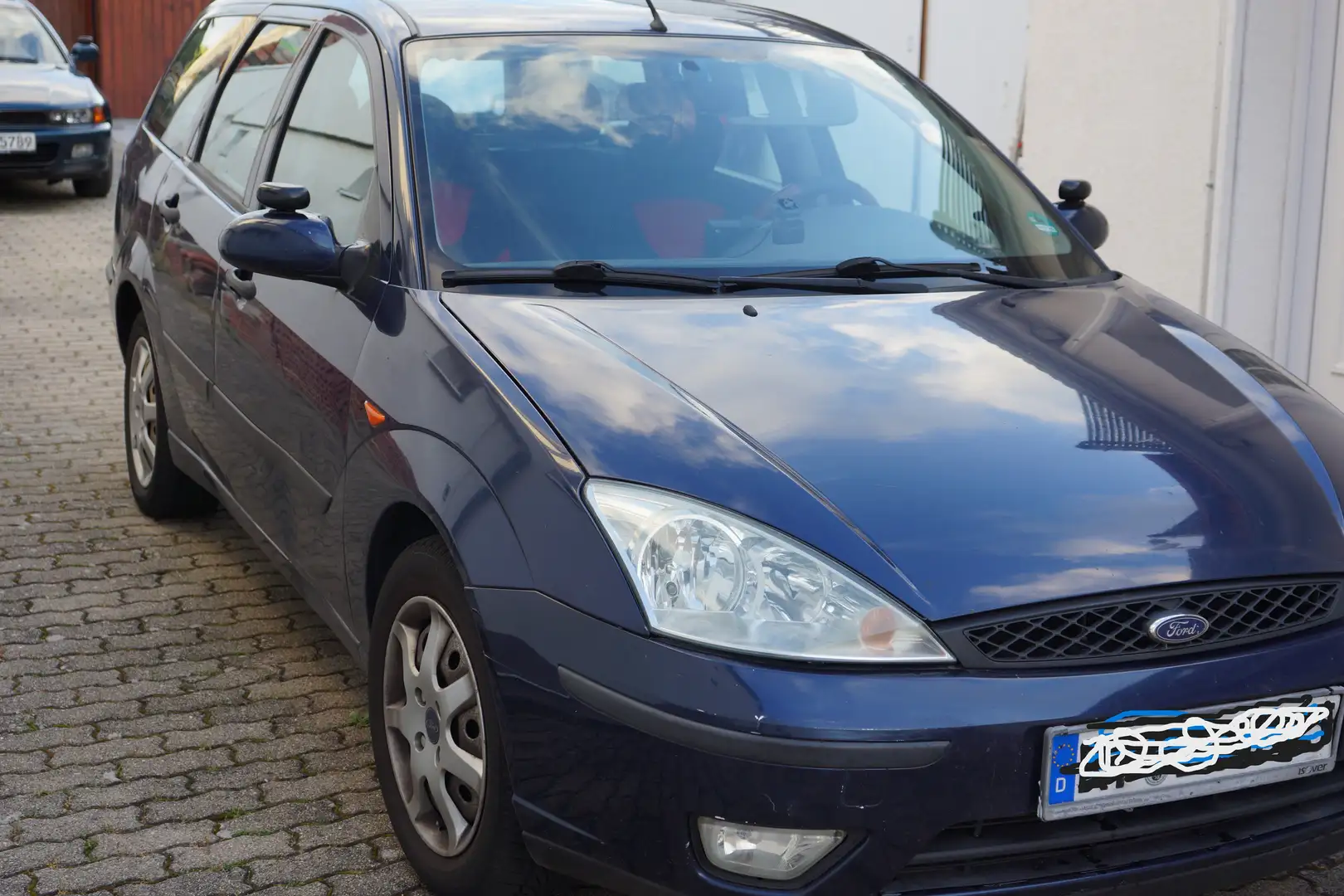 Ford Focus Focus Turnier Bleu - 1