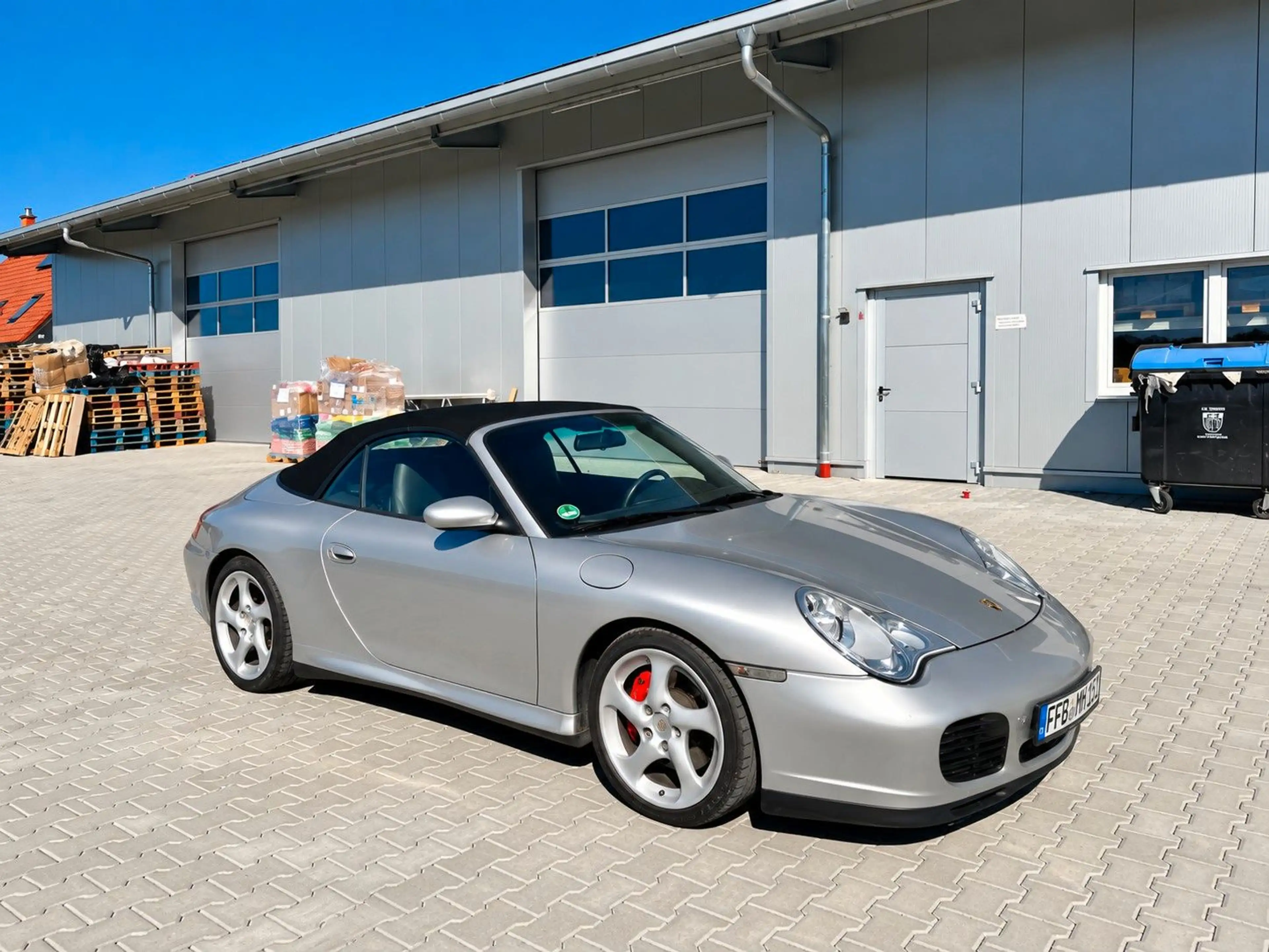 Porsche 996 Carrera 4S Cabriolet — photo 4
