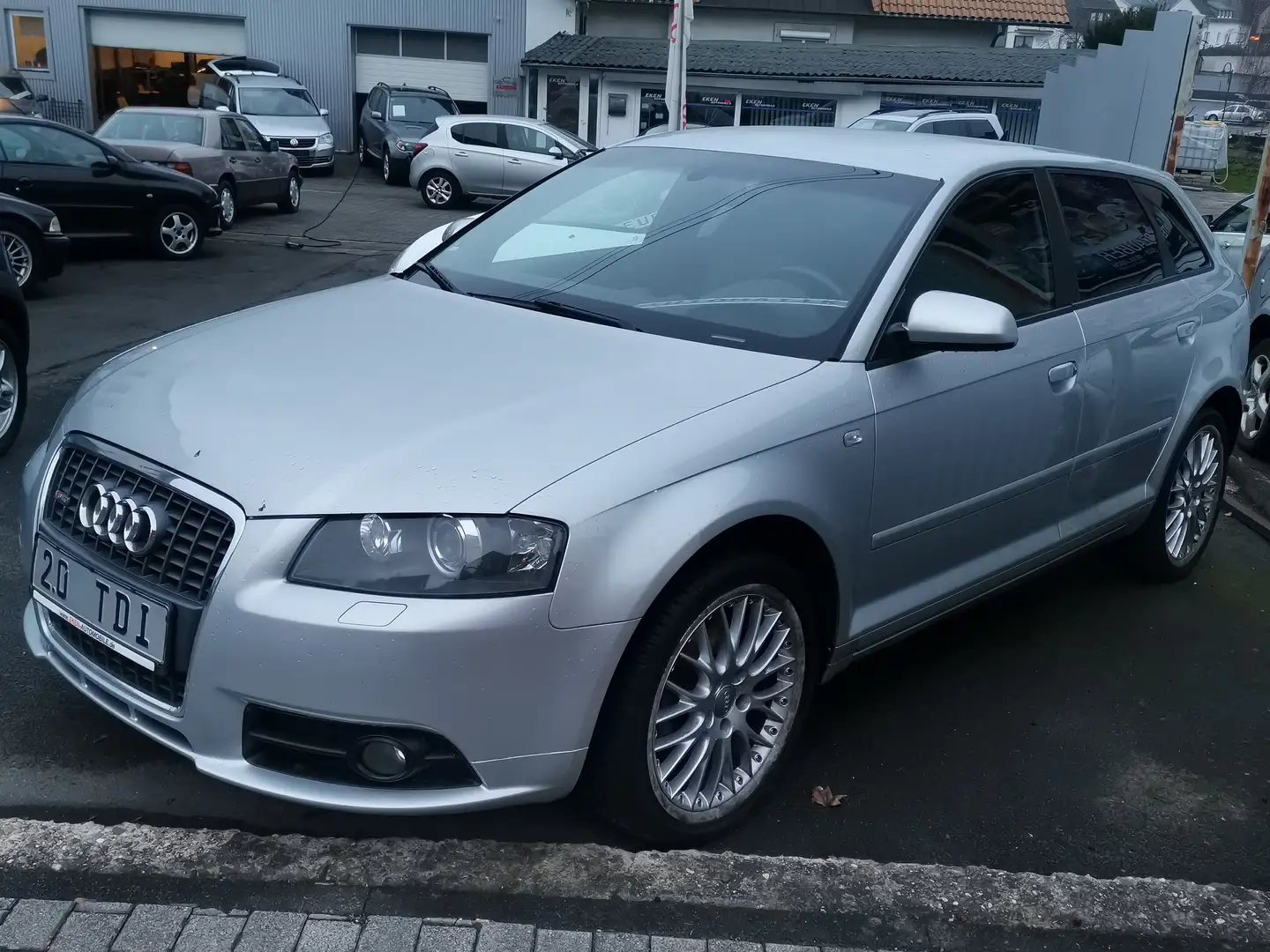 Audi A3 2.0 TDI Sportback S-Line Automatik Viel Neuteile Argent - 1