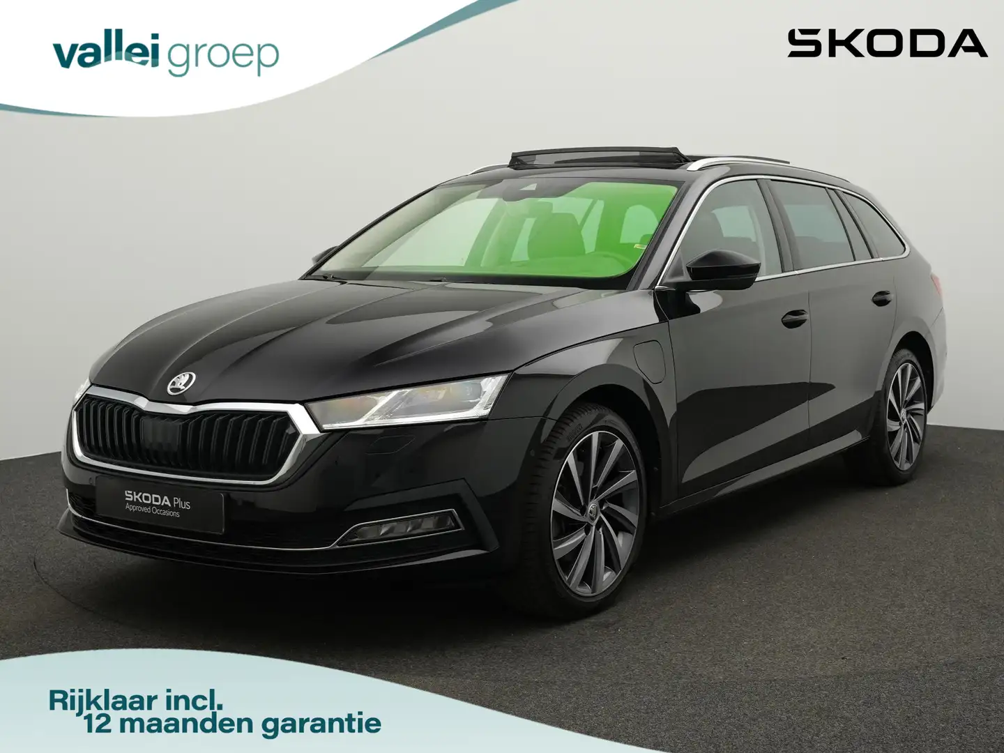 Skoda Octavia Combi 1.4 TSI 204 pk DSG iV PHEV Style | Panoramad Zwart - 1