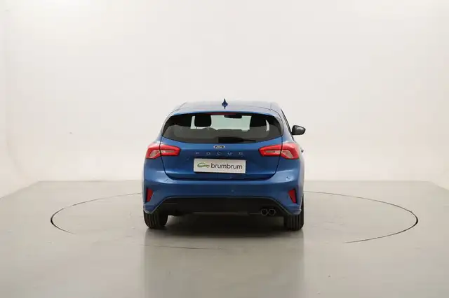 Ford Focus view 4