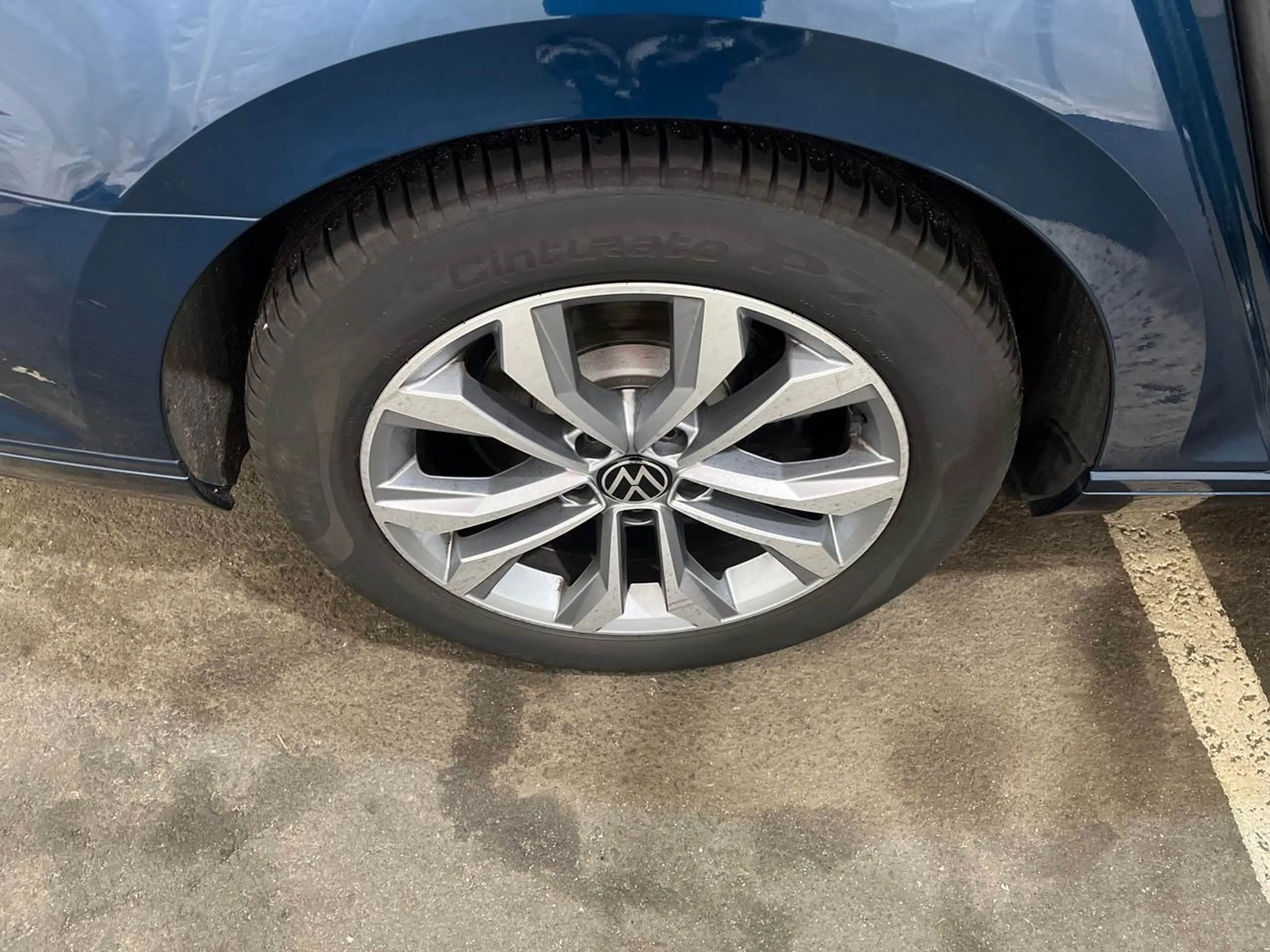 Volkswagen Passat Variant 2.0 TDI BMT Business R-Line AHK — photo 13