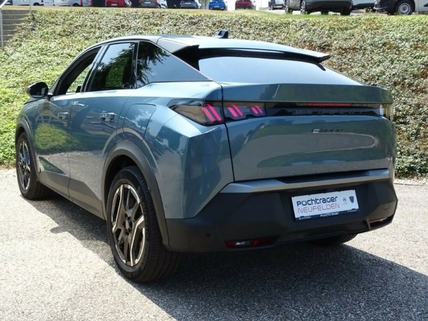 Peugeot 3008 Elektromotor 210 Allure Blau - 2