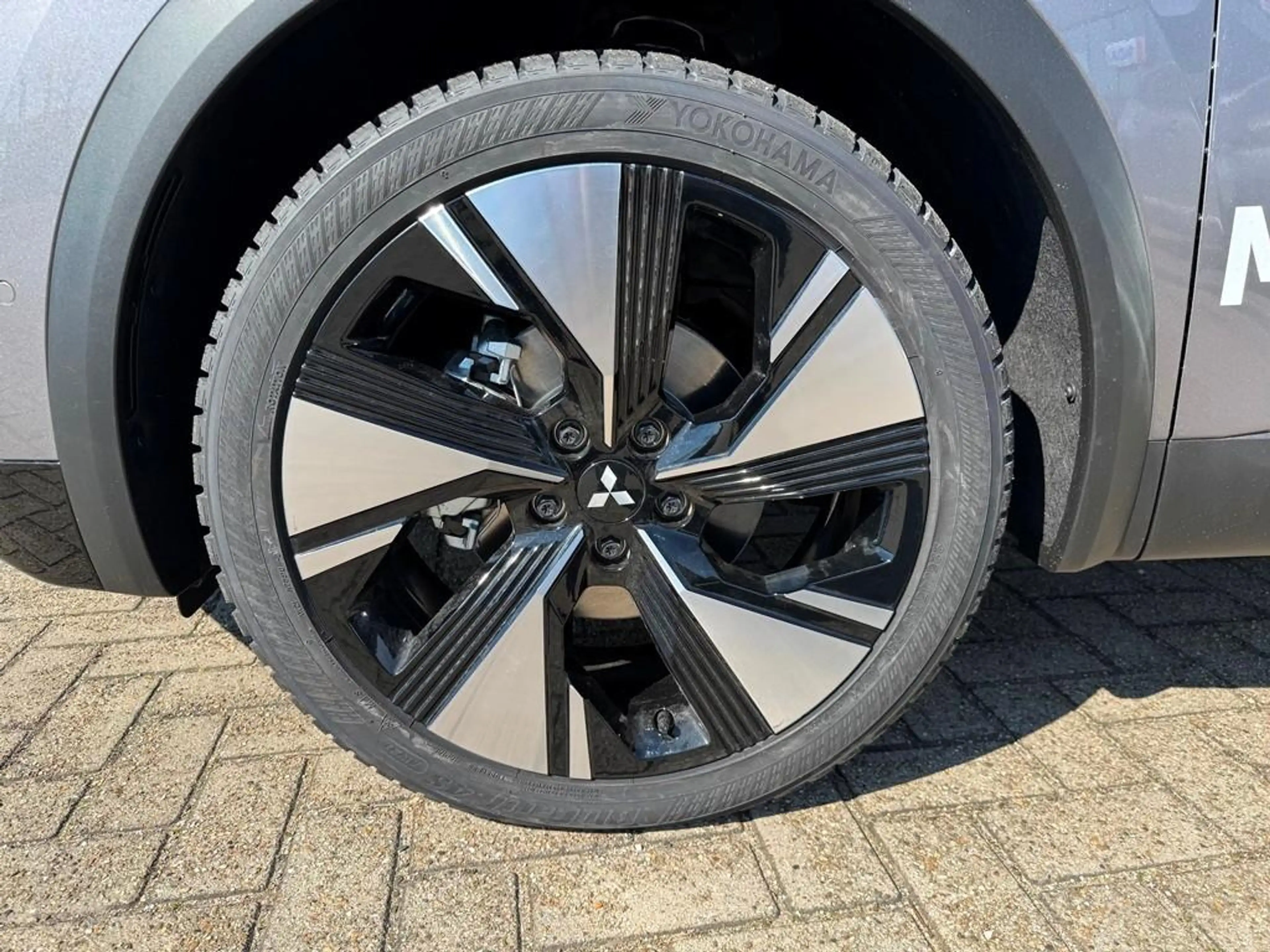 Mitsubishi Grandis 1.8 HEV Instyle | Rijklaar | Demo | All Season ban — photo 10