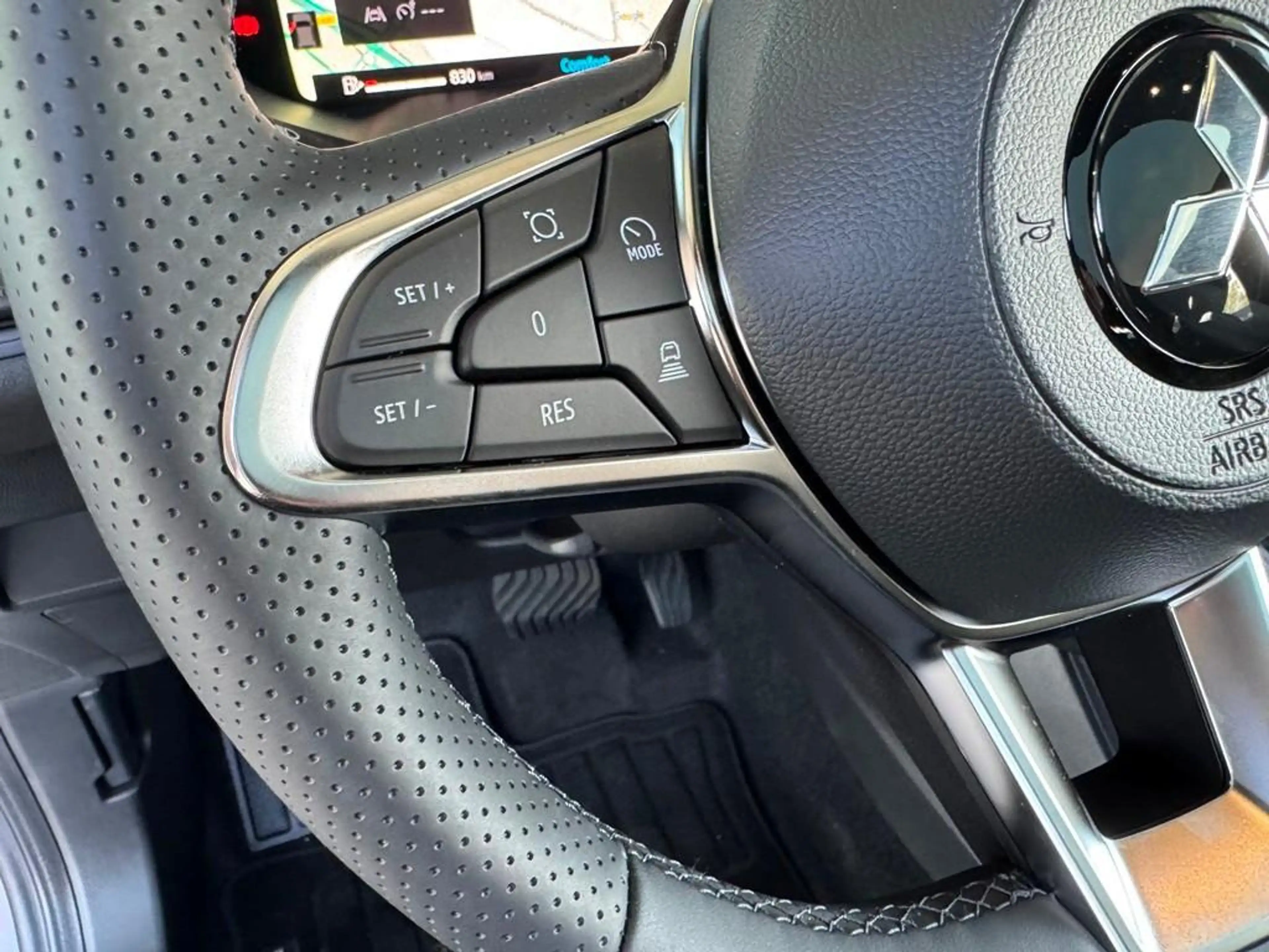 Mitsubishi Grandis 1.8 HEV Instyle | Rijklaar | Demo | All Season ban — photo 15