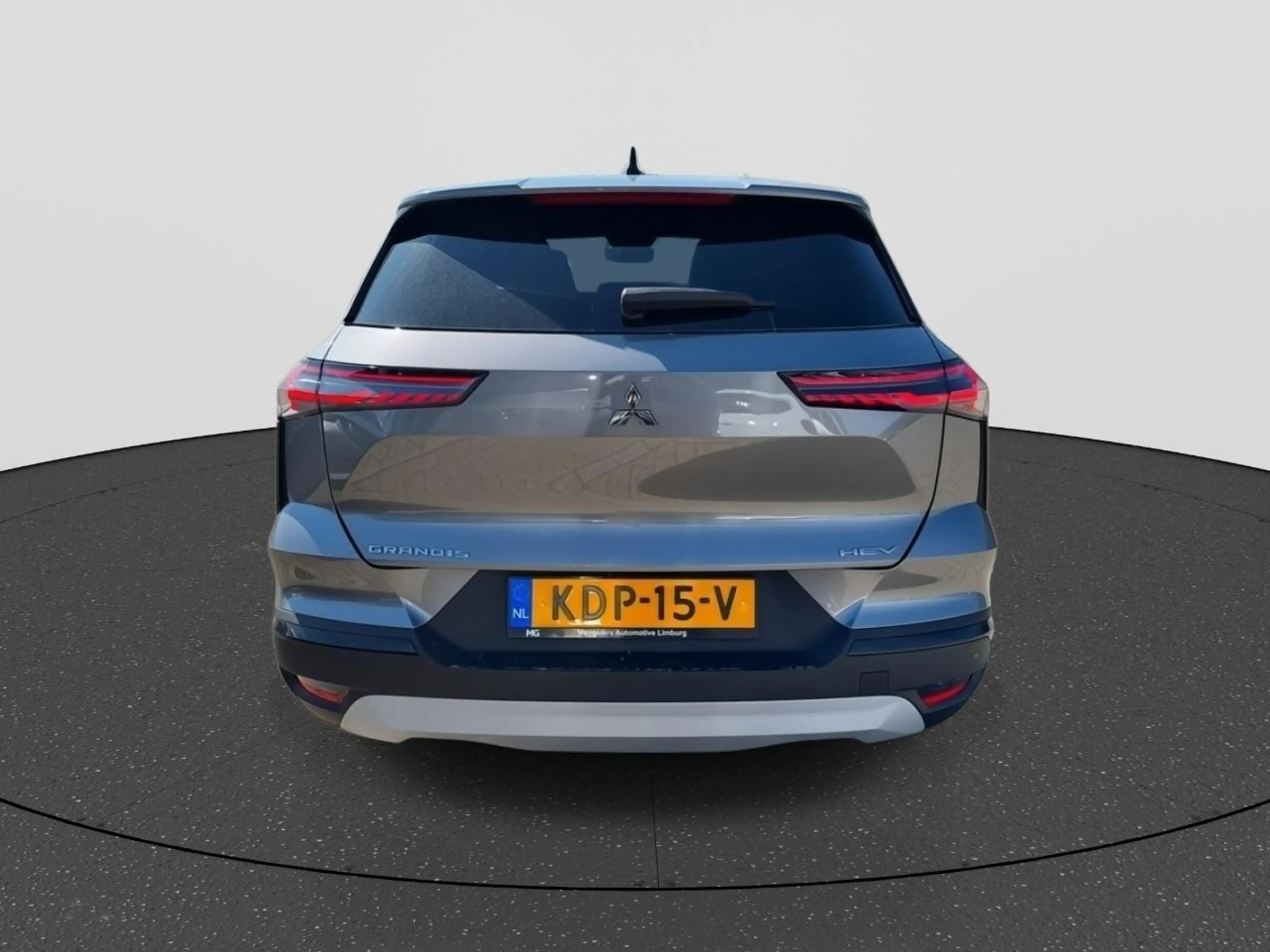 Mitsubishi Grandis 1.8 HEV Instyle | Rijklaar | Demo | All Season ban — photo 4