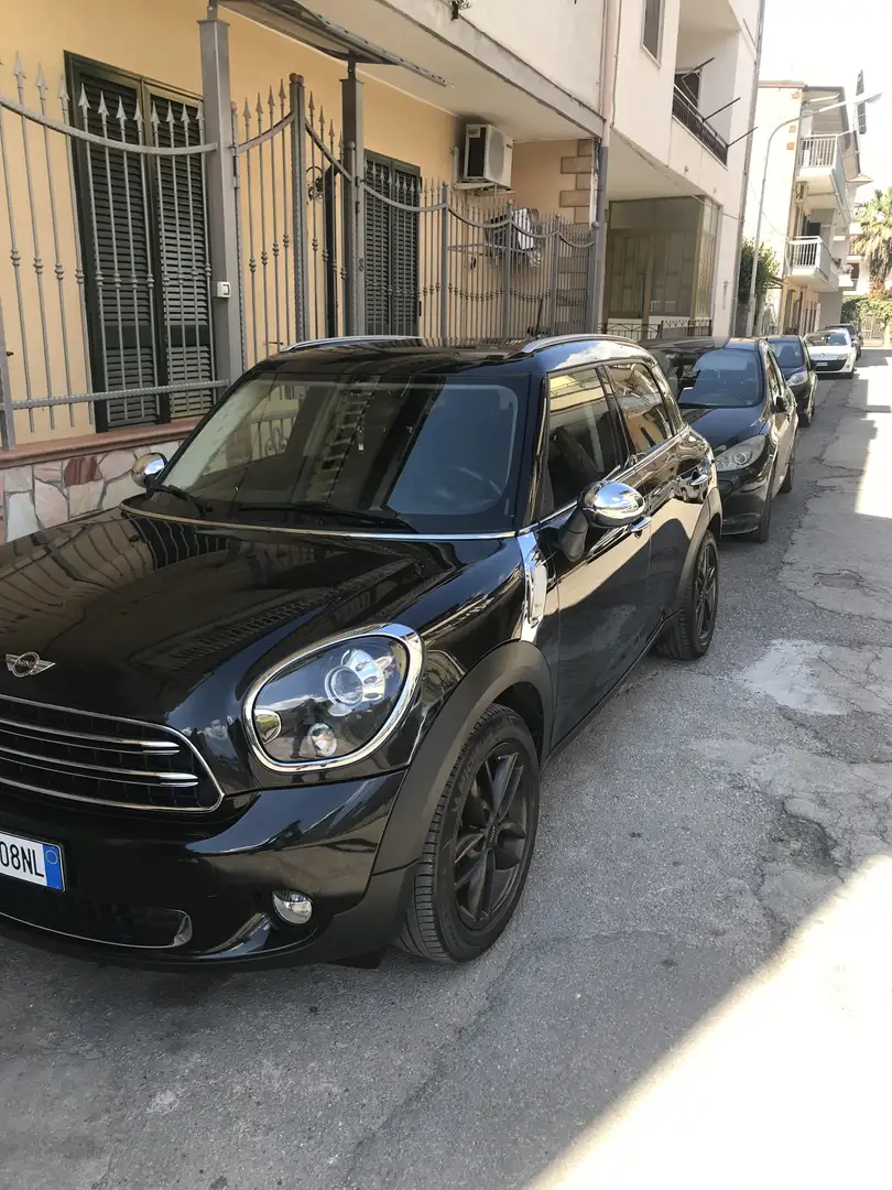 MINI Countryman D R60 Bussiness Černá - 1