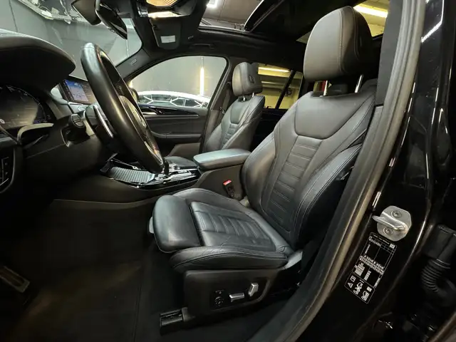 BMW X3 view 5