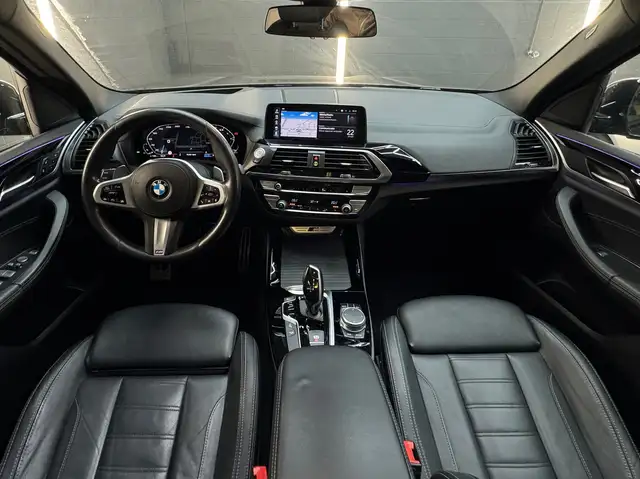 BMW X3 view 4