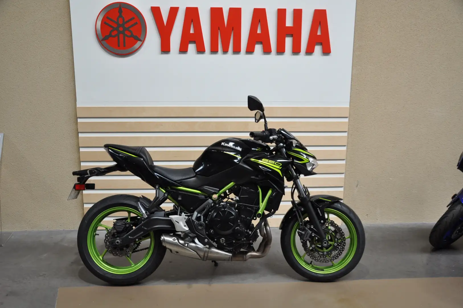 Kawasaki Z 650 Noir - 1