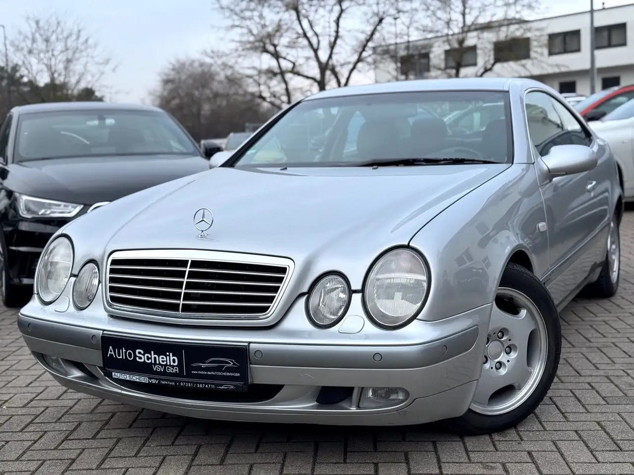 Mercedes-Benz CLK 320