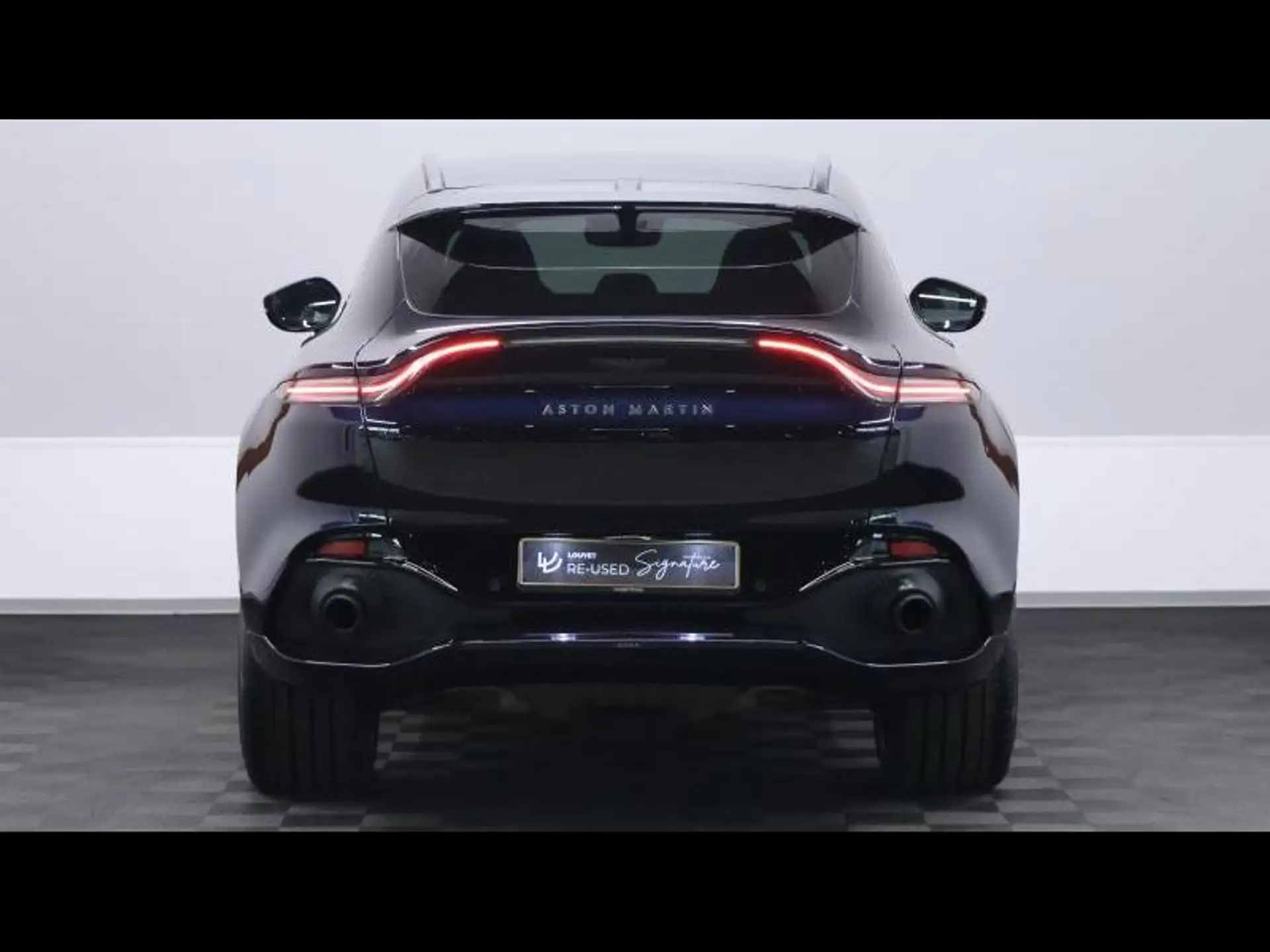 애스턴마틴 DBX 2021 블랙 사진 6