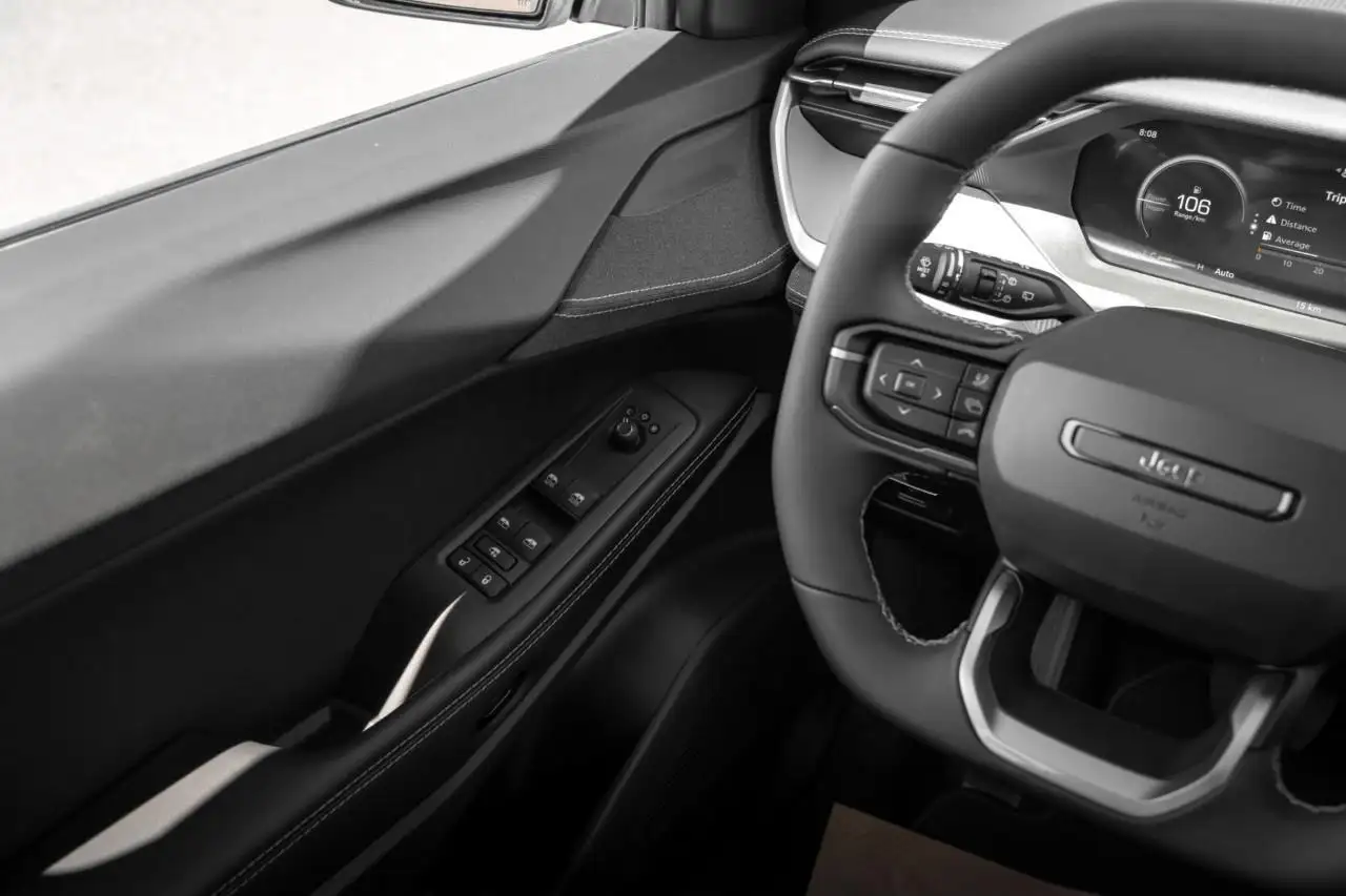 Jeep Cherokee снимка Jeep Cherokee