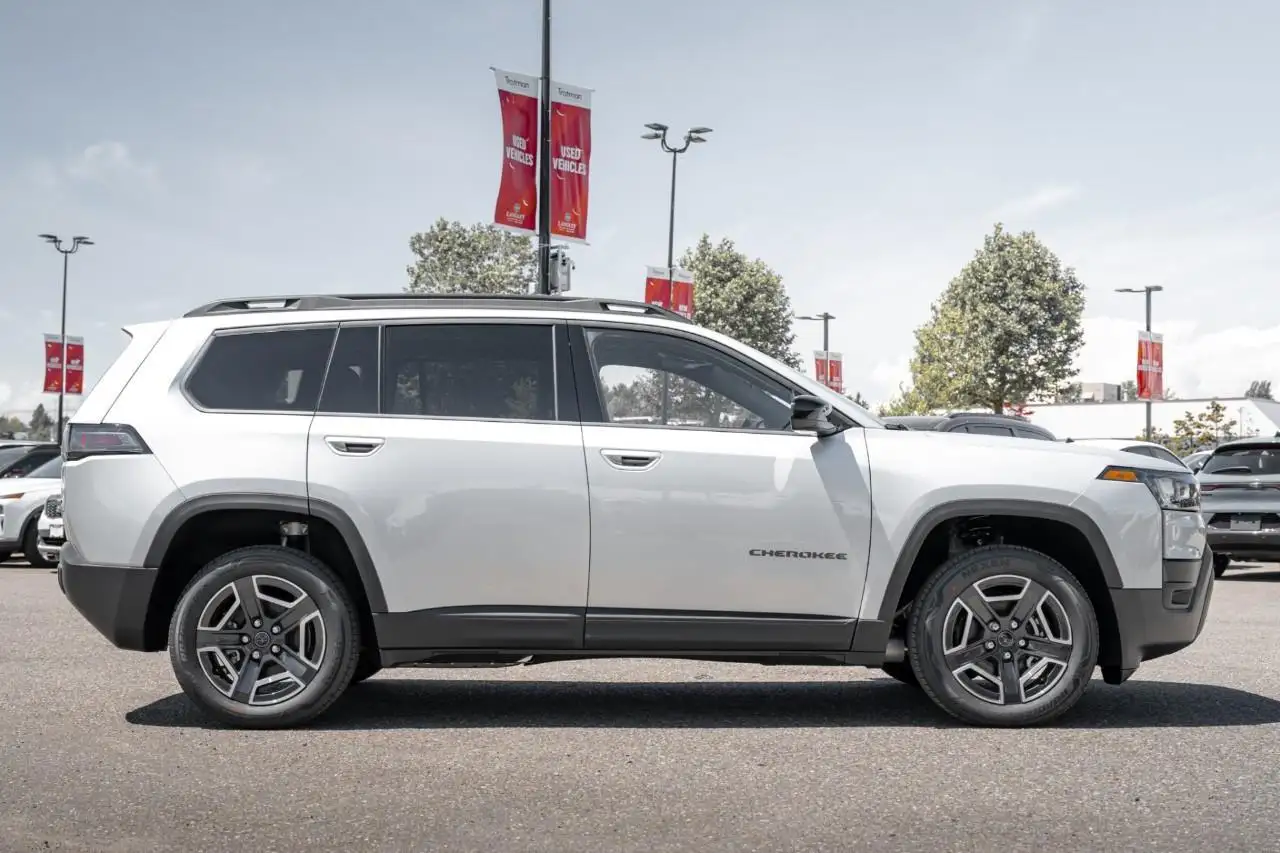 Jeep Cherokee снимка Jeep Cherokee