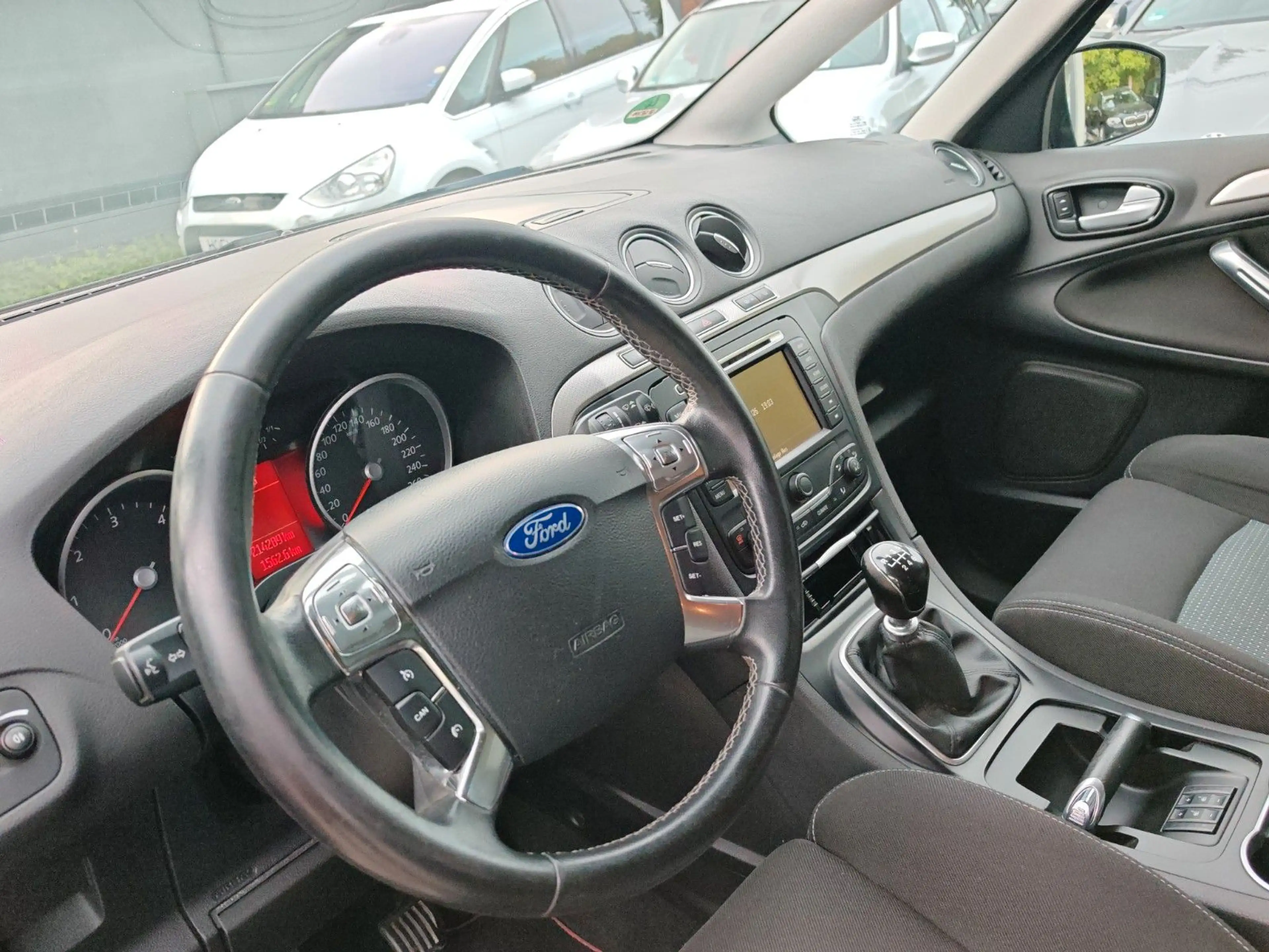 Ford S-Max Edition 2.0 TDCI 140 PS 7 Sitze  07.2027 — photo 11