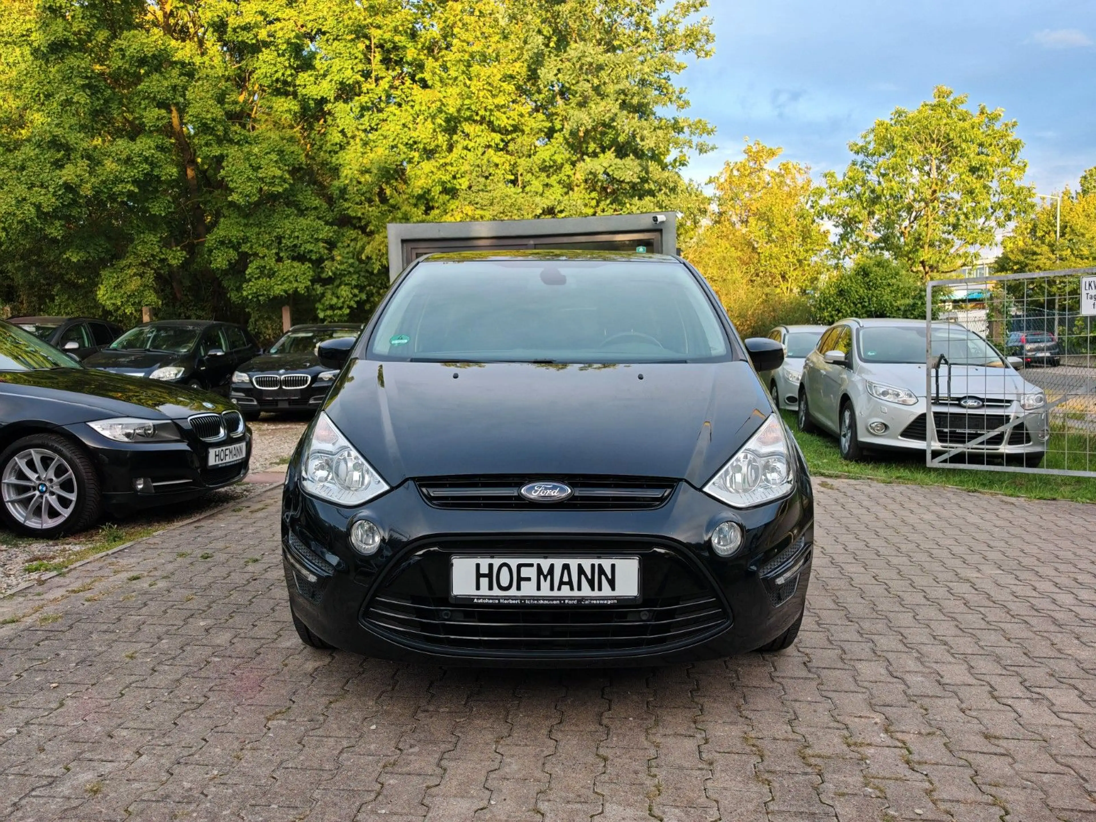 Ford S-Max Edition 2.0 TDCI 140 PS 7 Sitze  07.2027 — photo 4