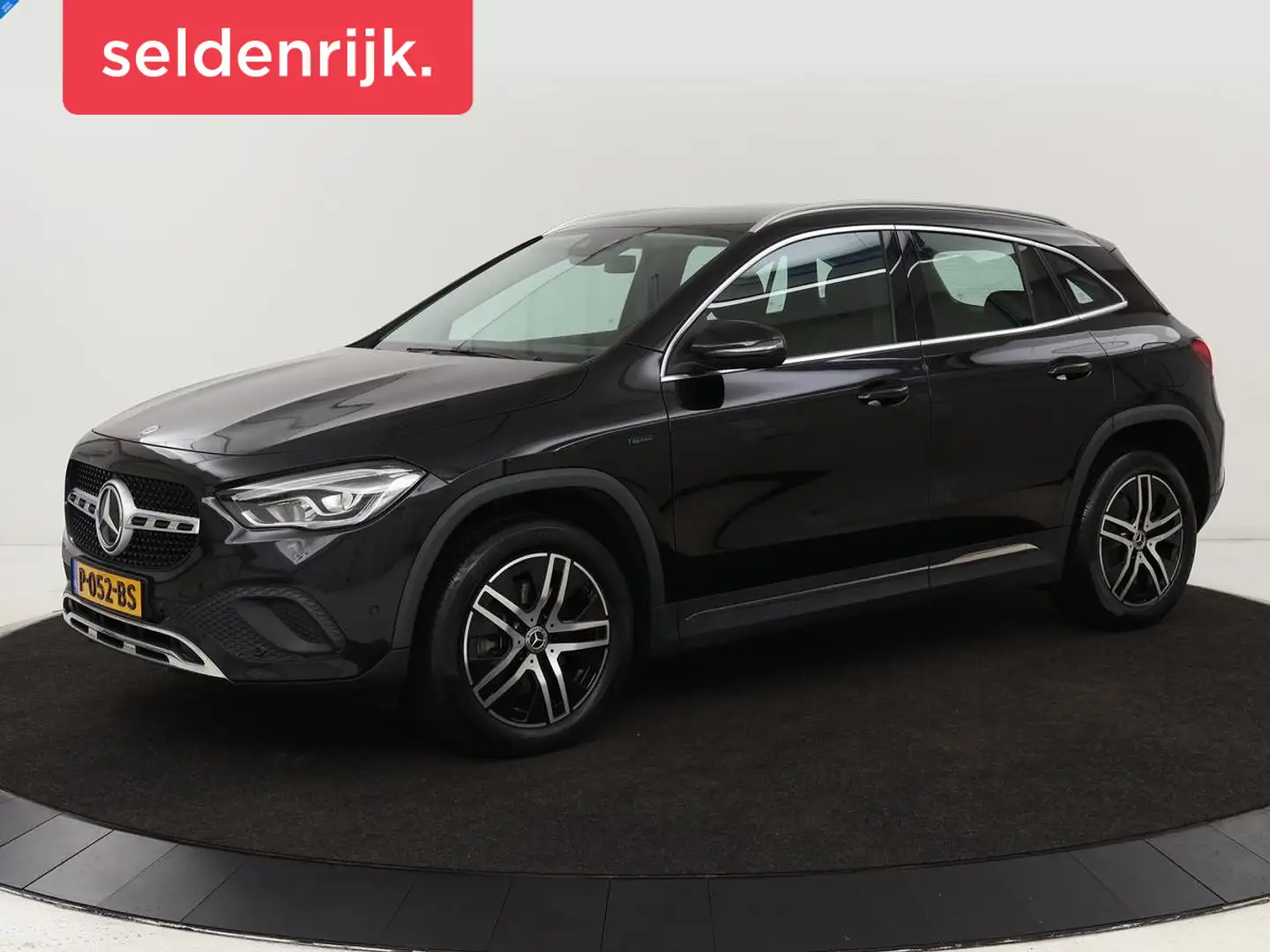 Mercedes-Benz GLA 250 250e Style | Stoelverwarming | Camera | Cruise con Zwart - 1