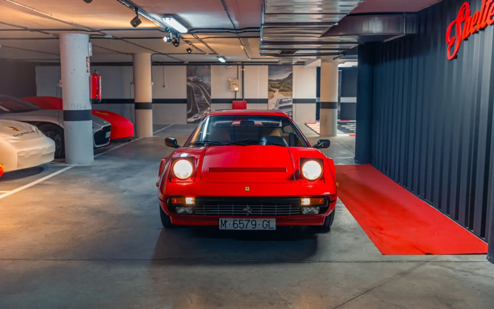 Ferrari 308 GTB Rouge - 2