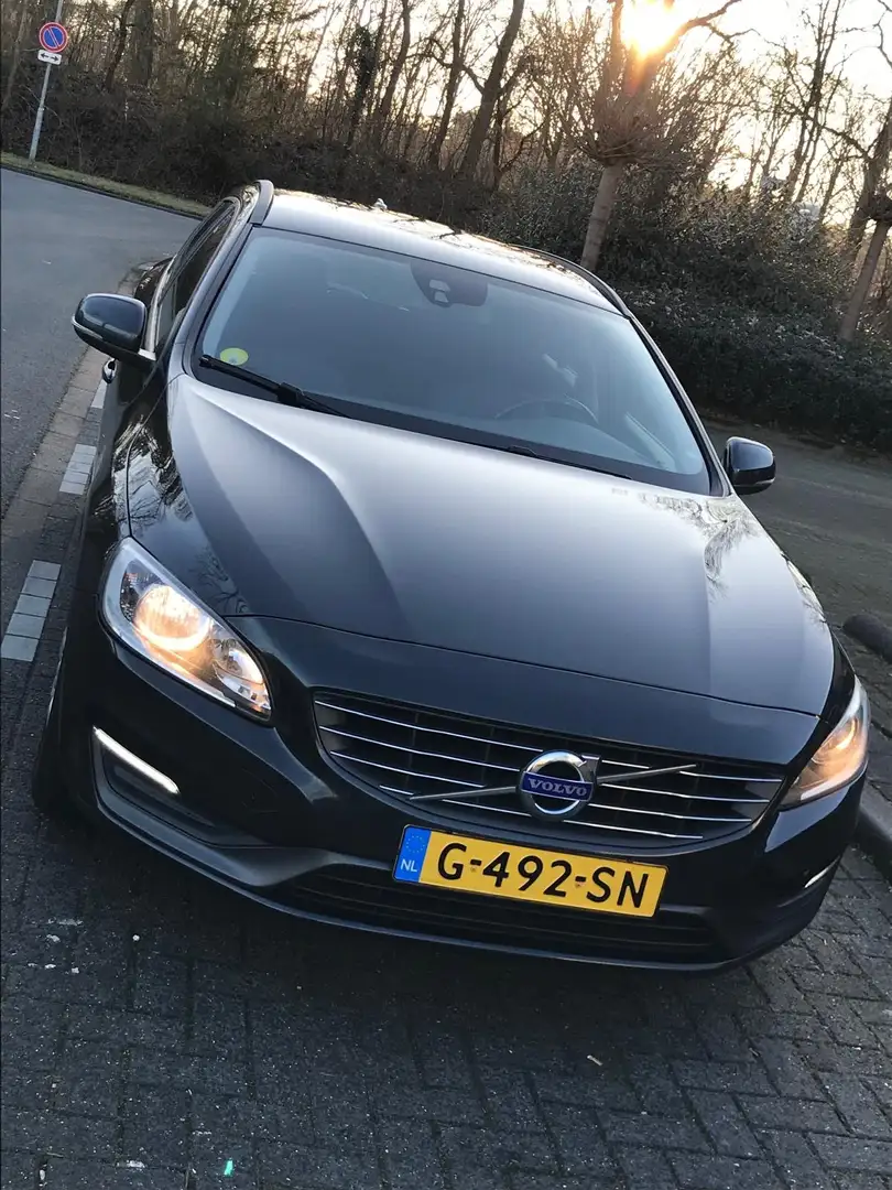 Volvo V60 V60 1.6 D2 Kinetic Zwart - 2