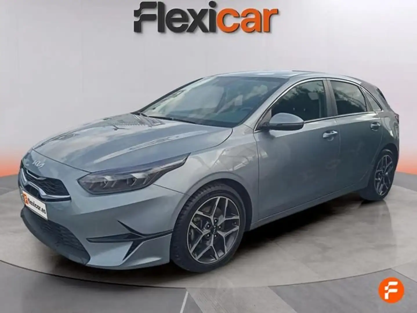 Kia 1.5 MHEV 118kW (160CV) Tech DCT Šedá - 2