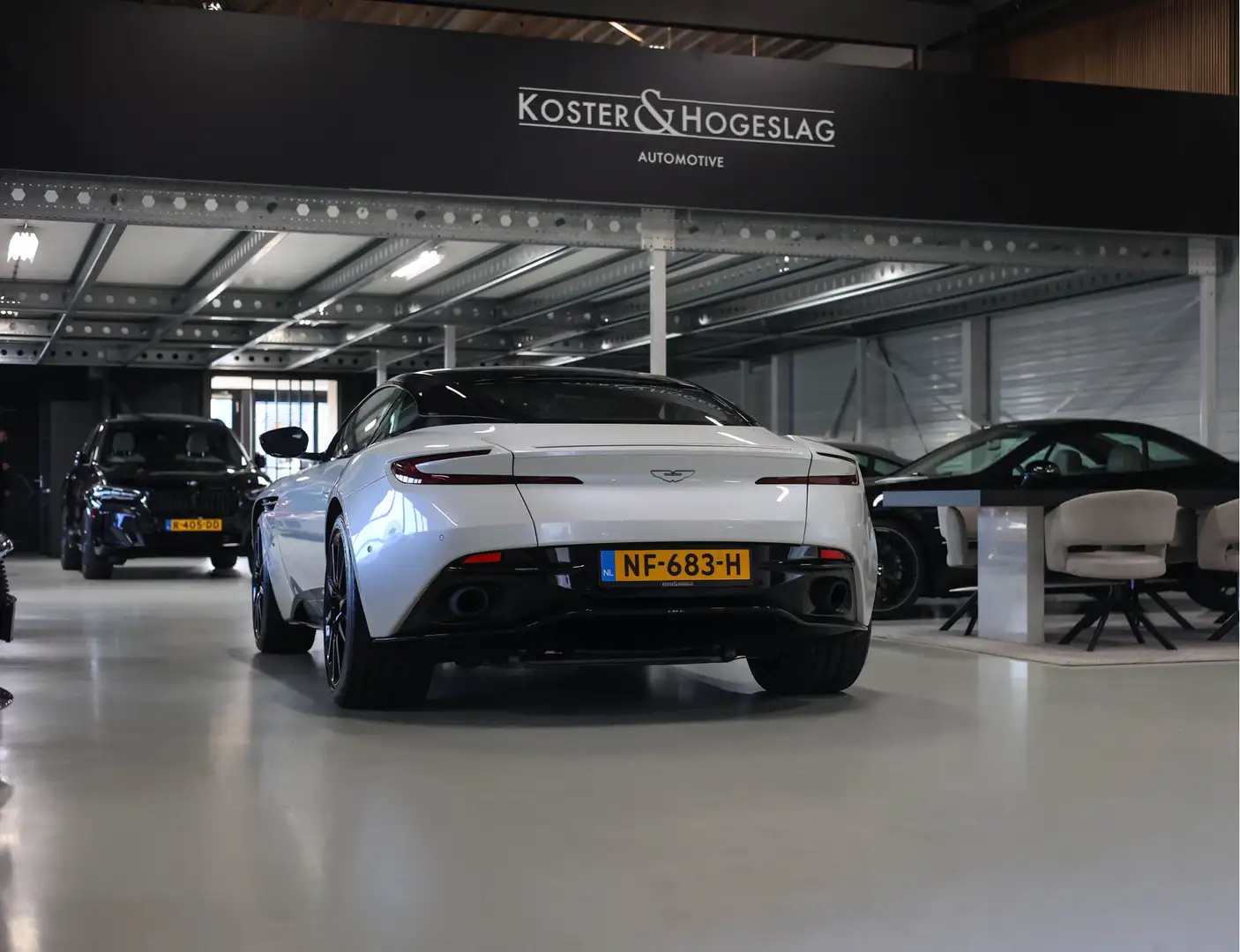 Aston Martin DB11 5.2 V12 AML Morning Frost White*B&O* Wit - 2